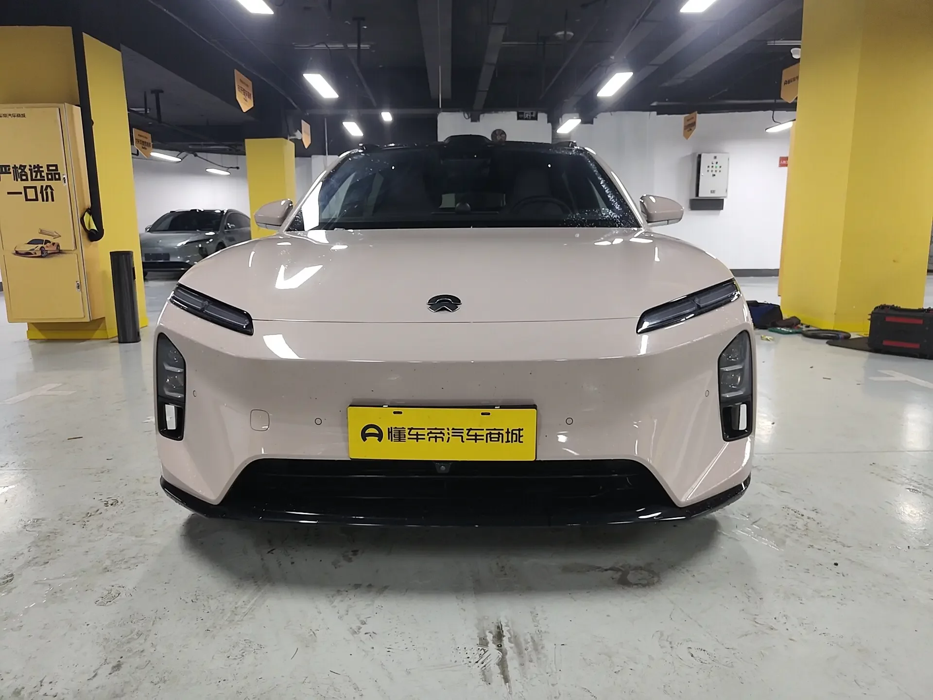NIO ET5T  из Китая