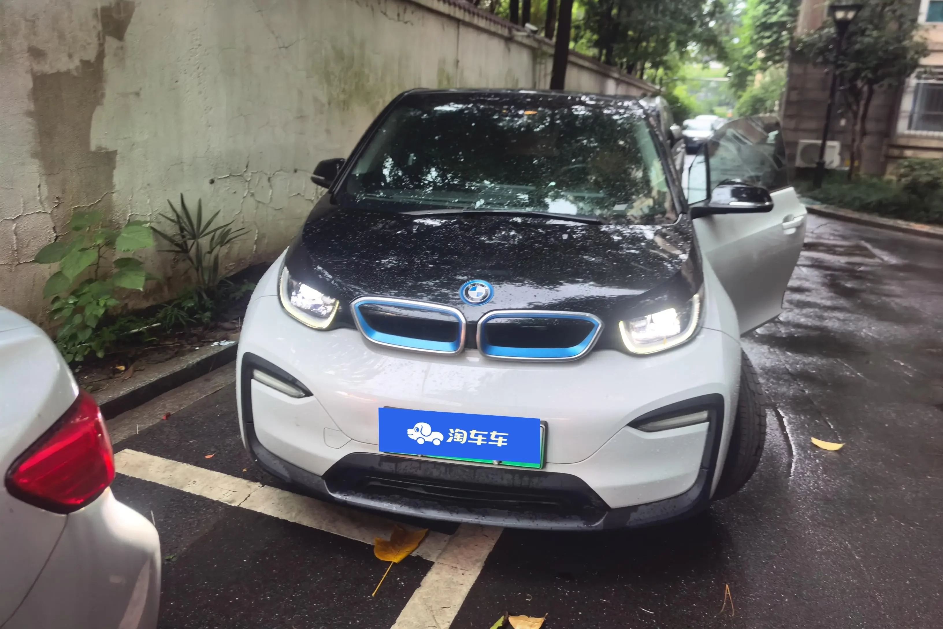 BMW i3  из Китая