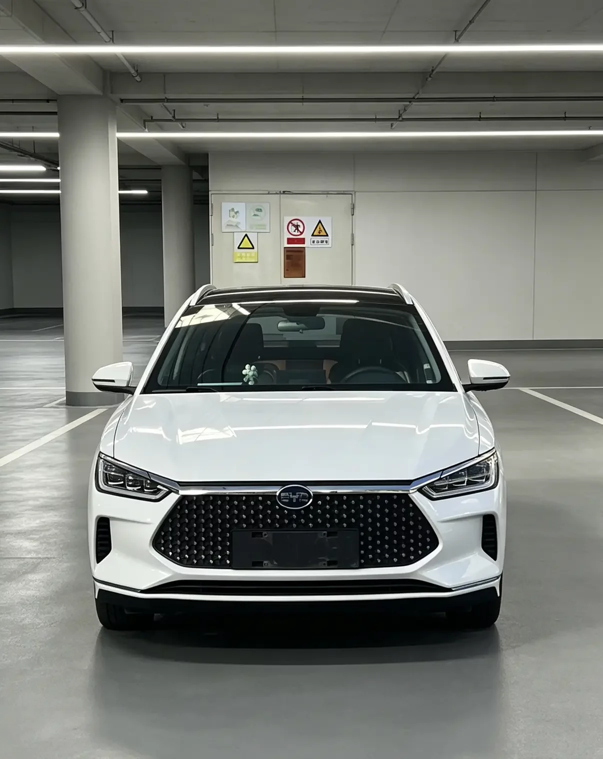 BYD e2