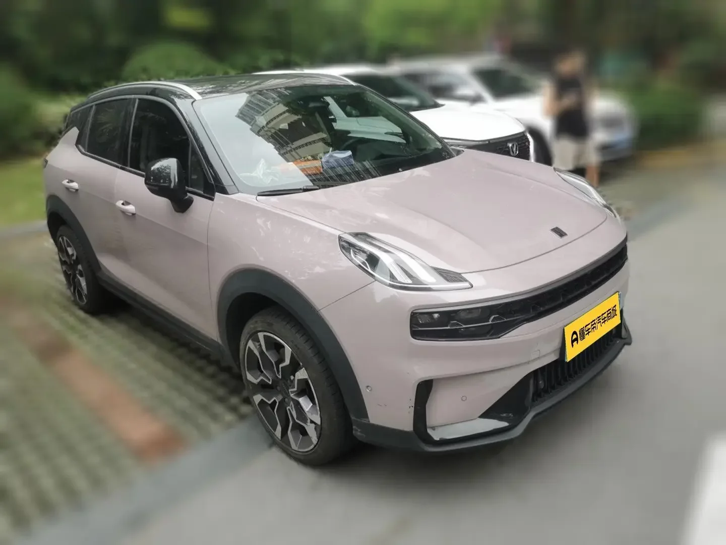 Lynk & Co 06