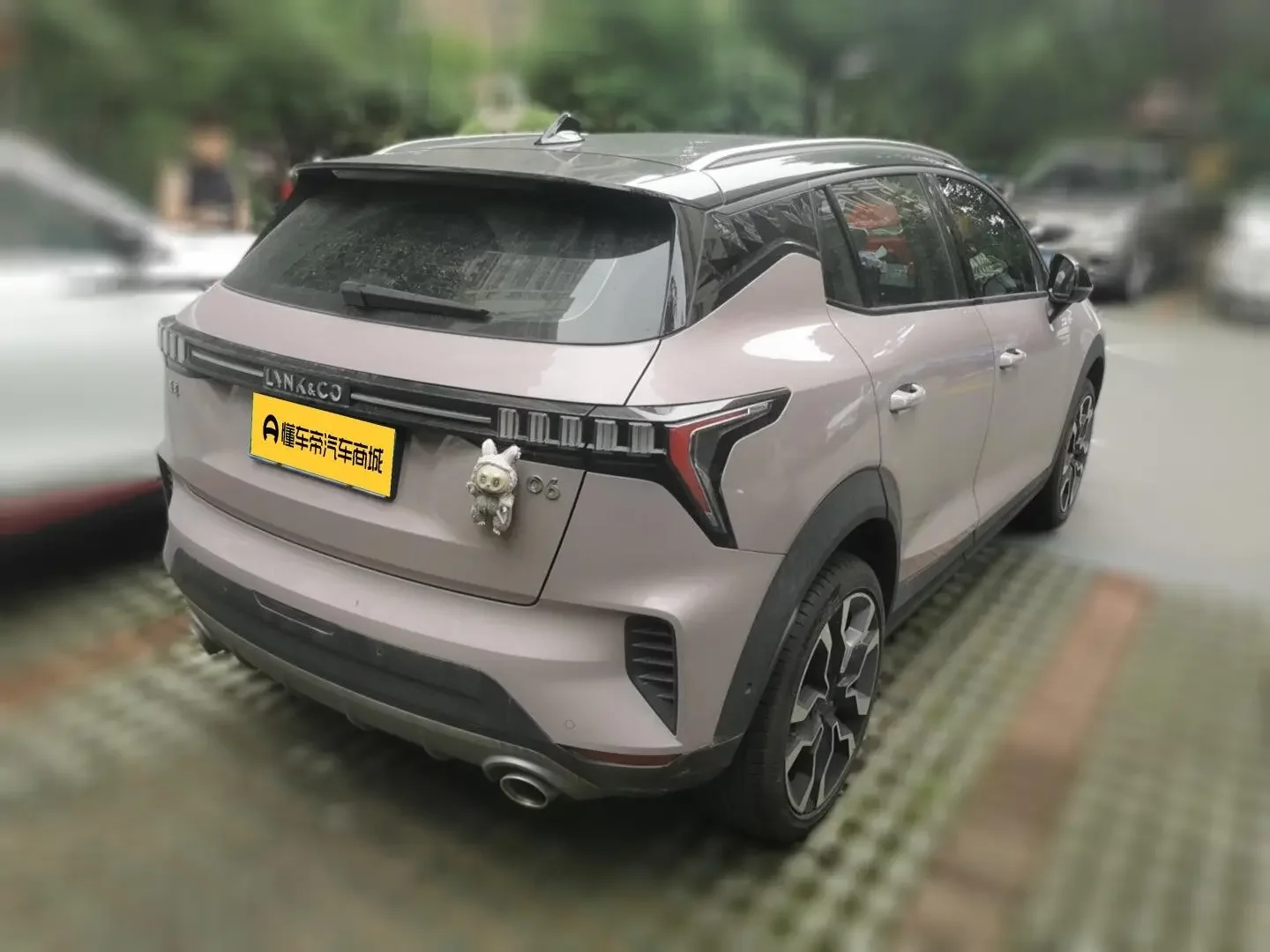 Lynk & Co 06