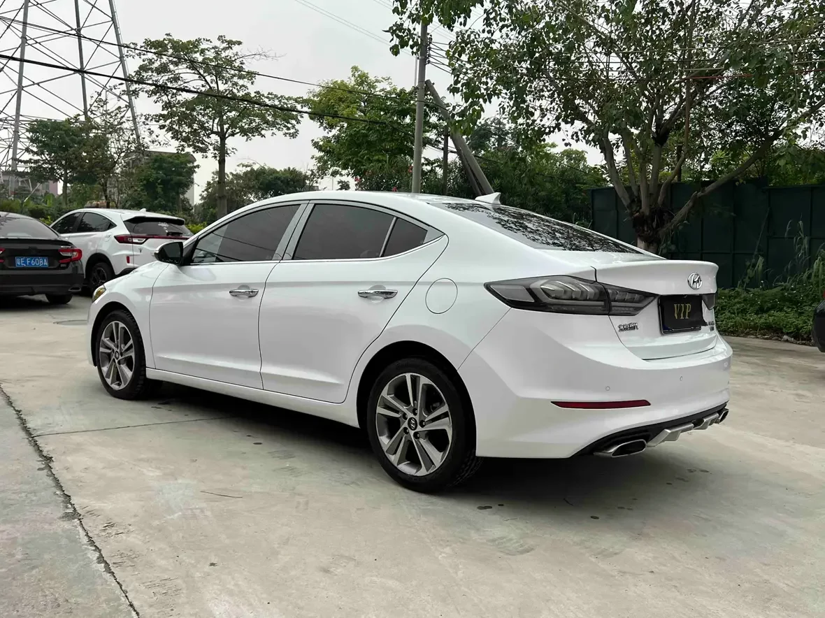 Hyundai lead