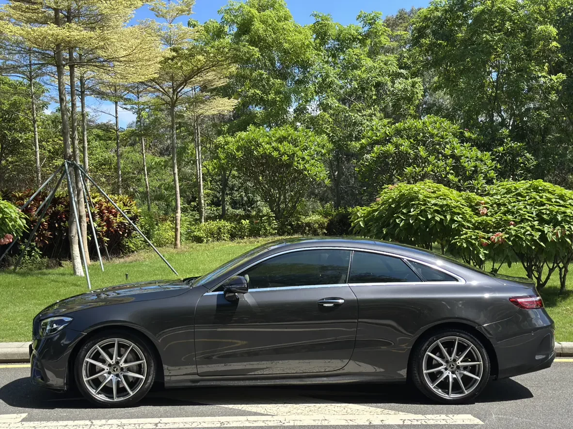 Mercedes-Benz E-Class  из Китая