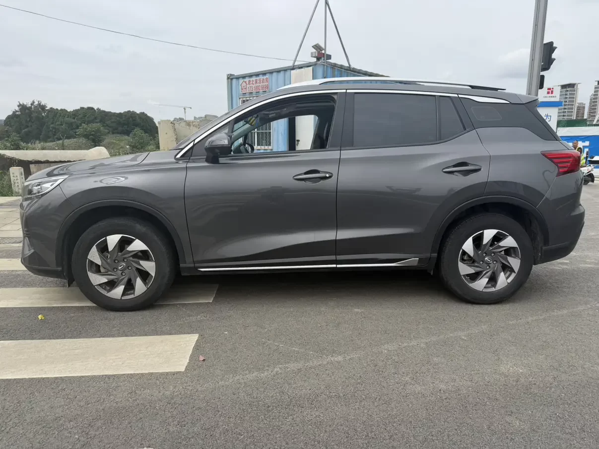 GAC Trumpchi GS4