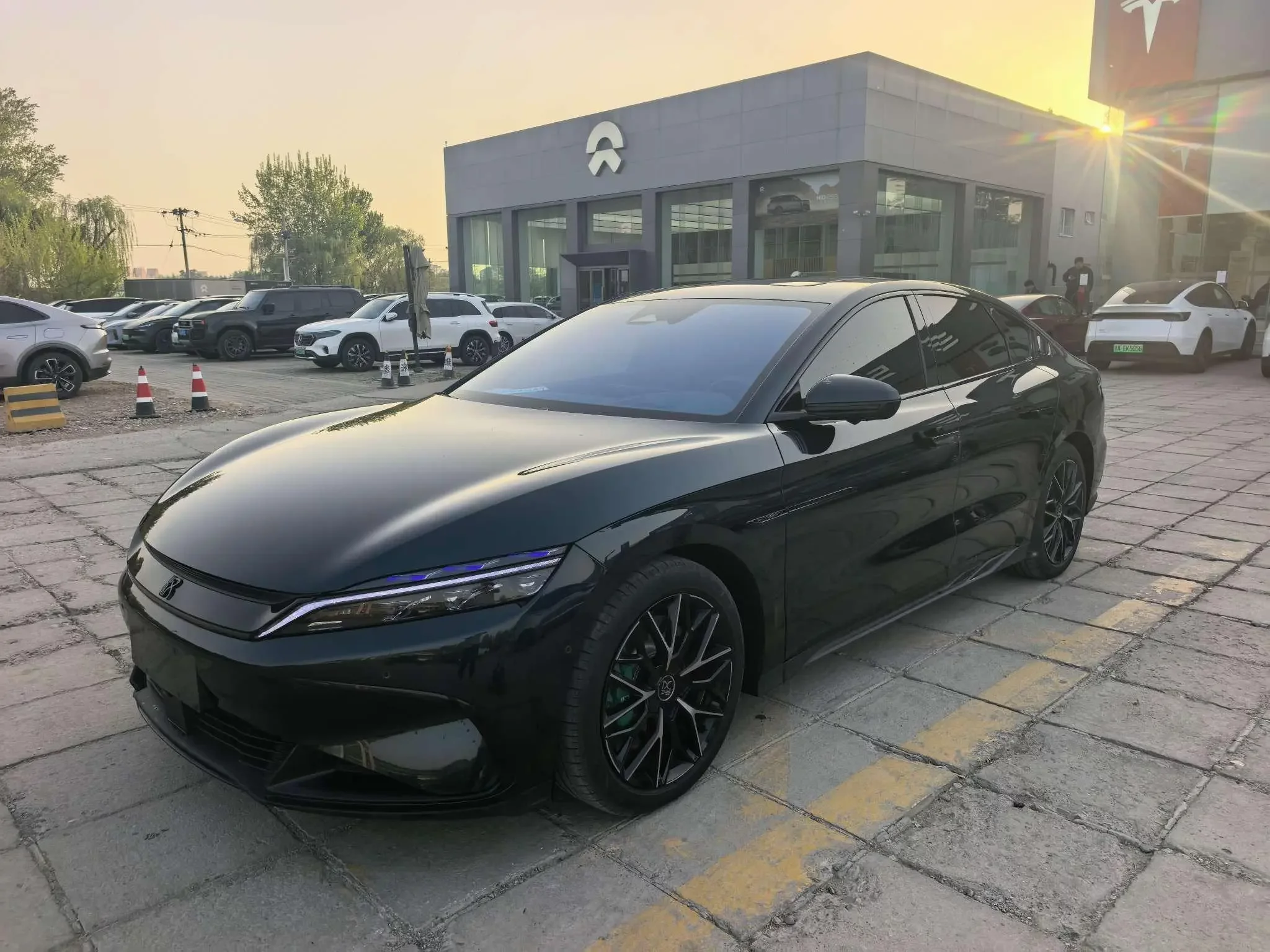 BYD Han EV