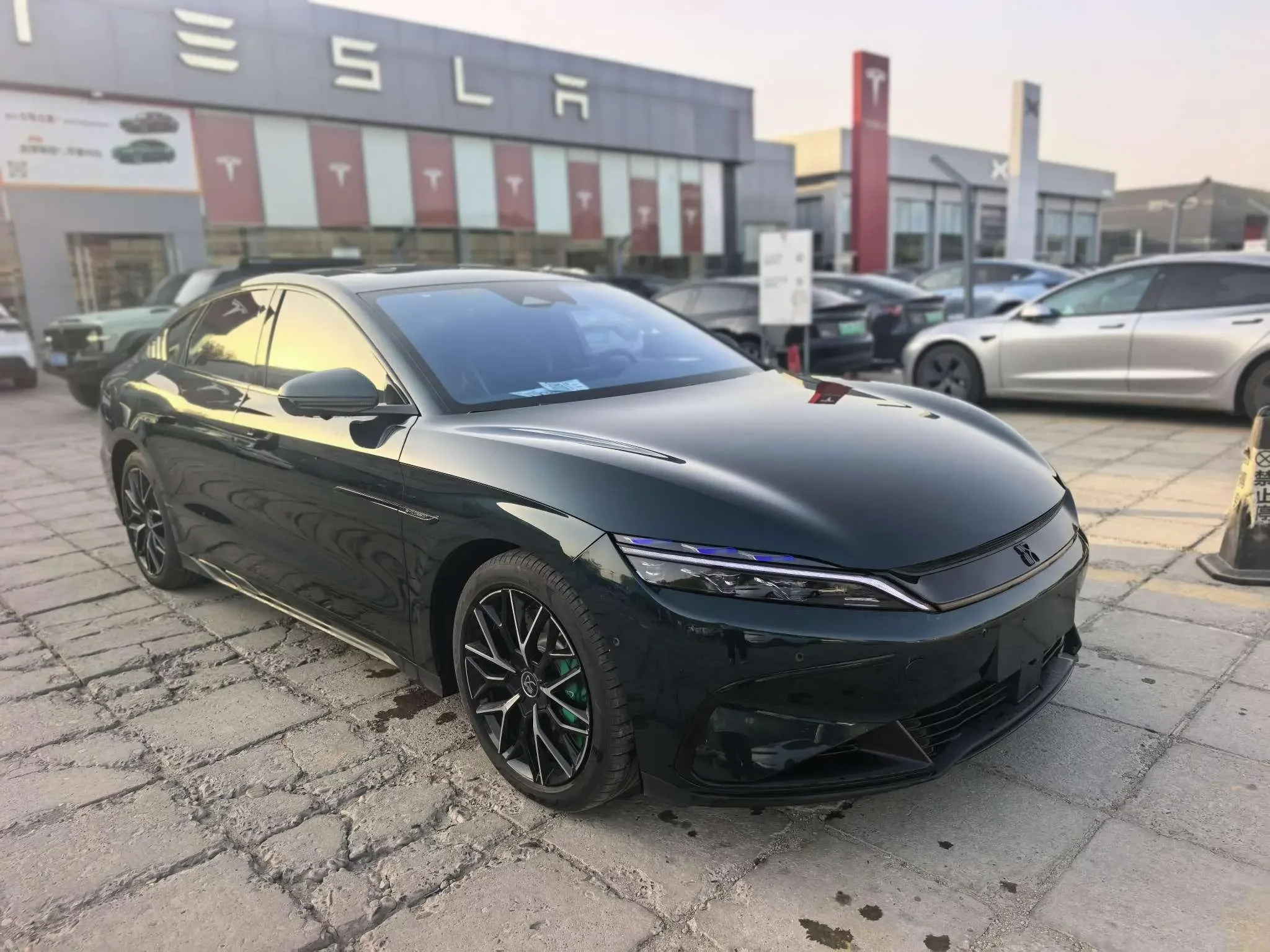 BYD Han EV