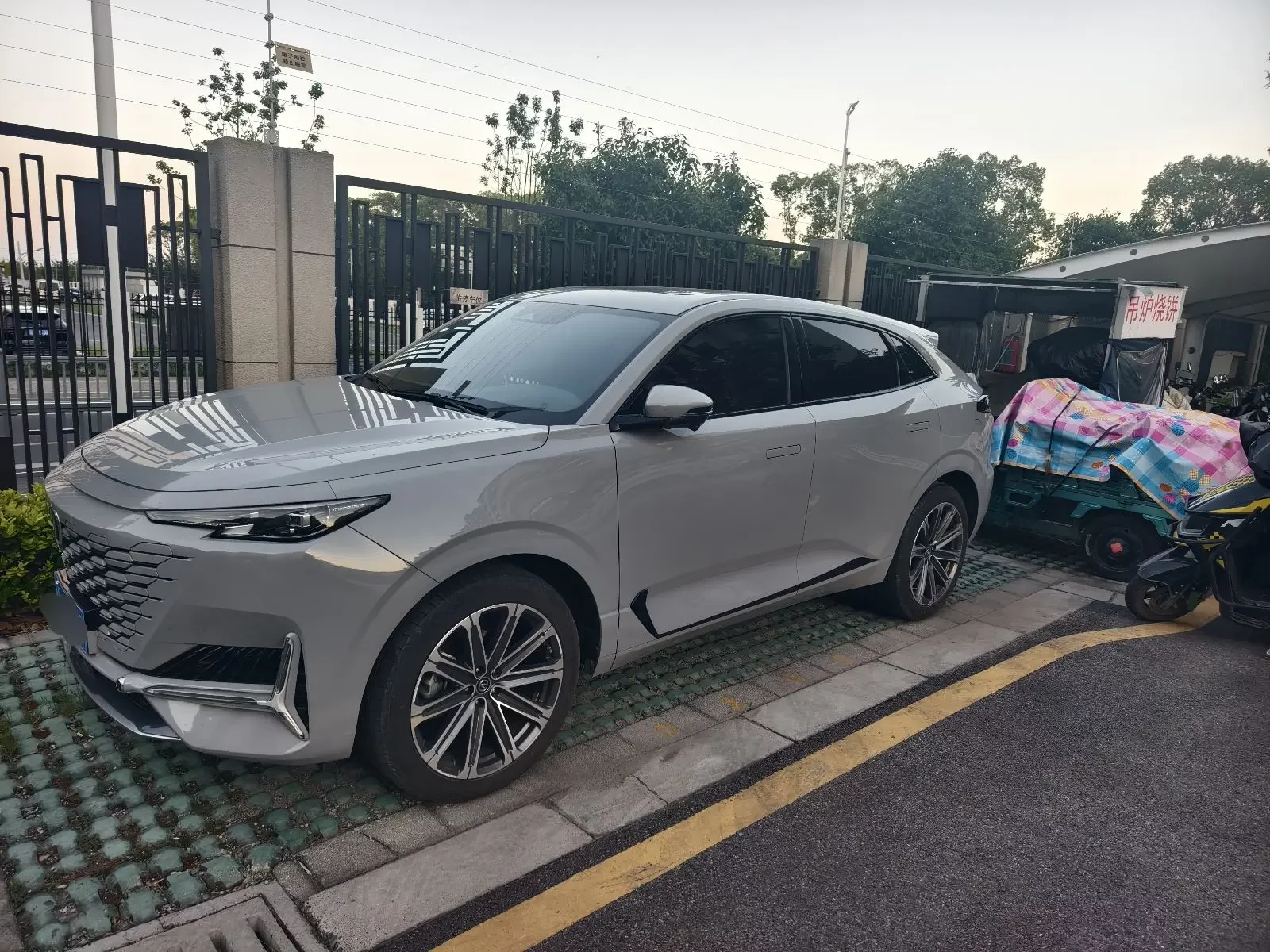 Changan UNI-K  из Китая