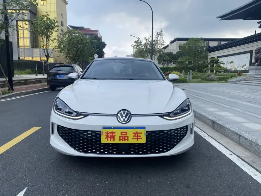 Volkswagen Lamando