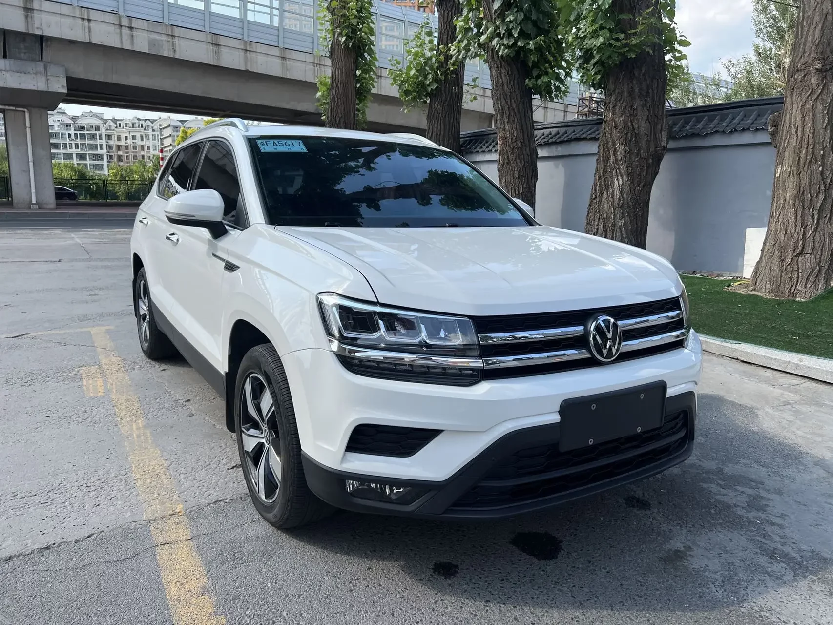 Volkswagen Tharu