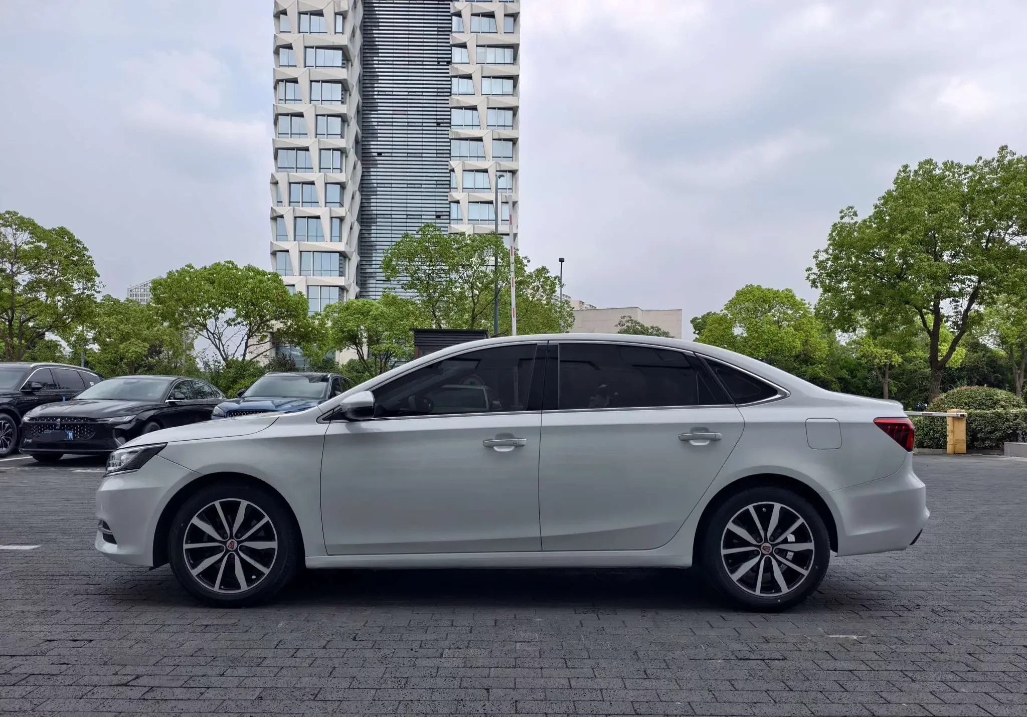 Roewe i6 Classic