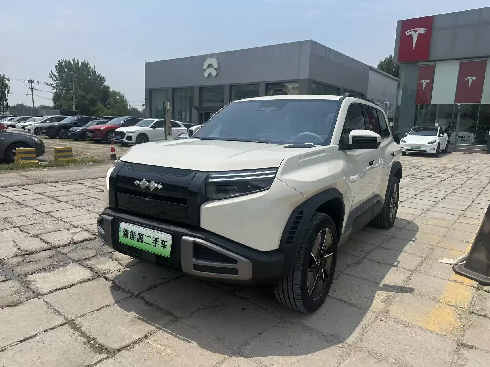 BYD Leopard Titanium 3