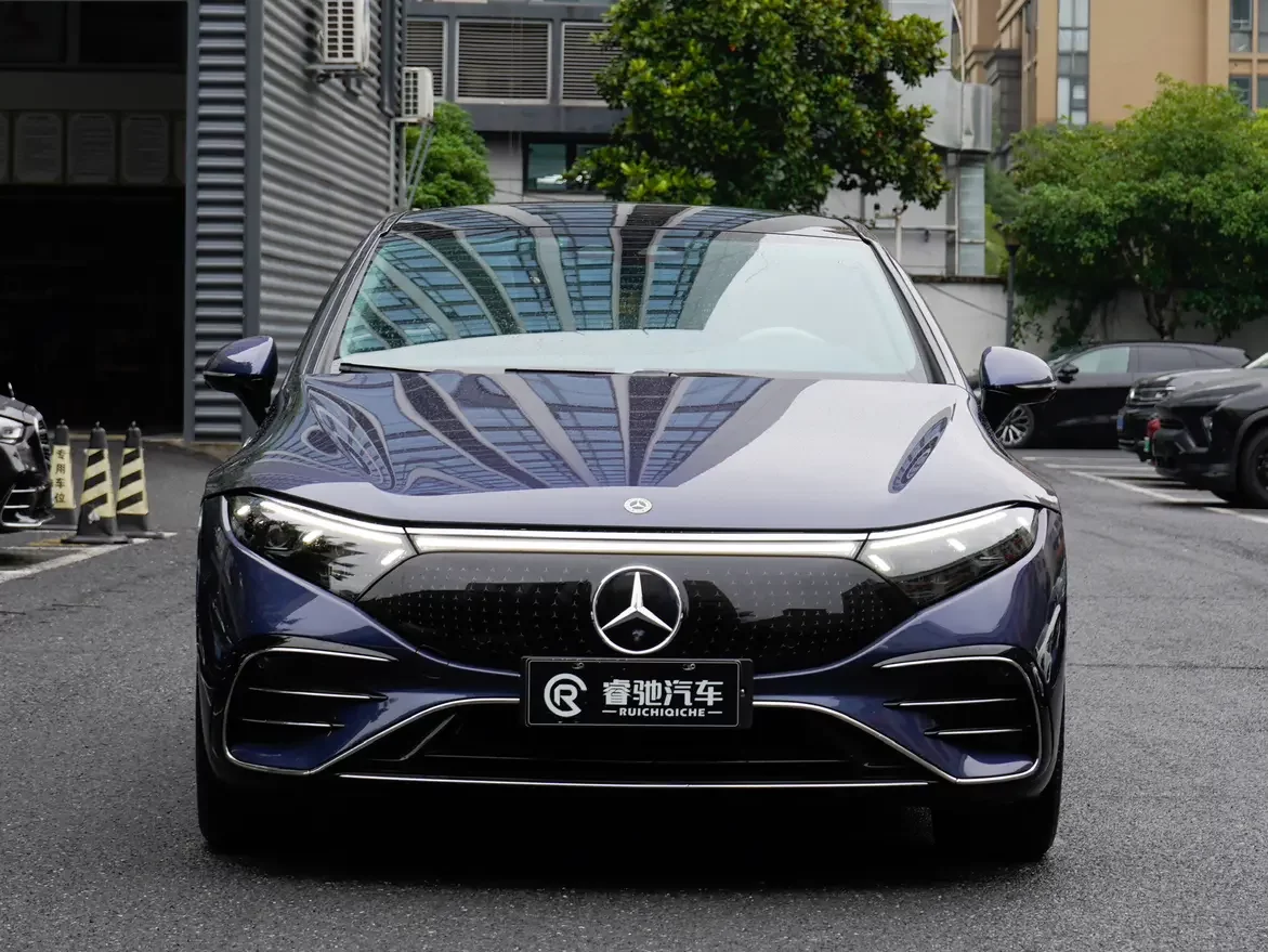 Mercedes-Benz EQS