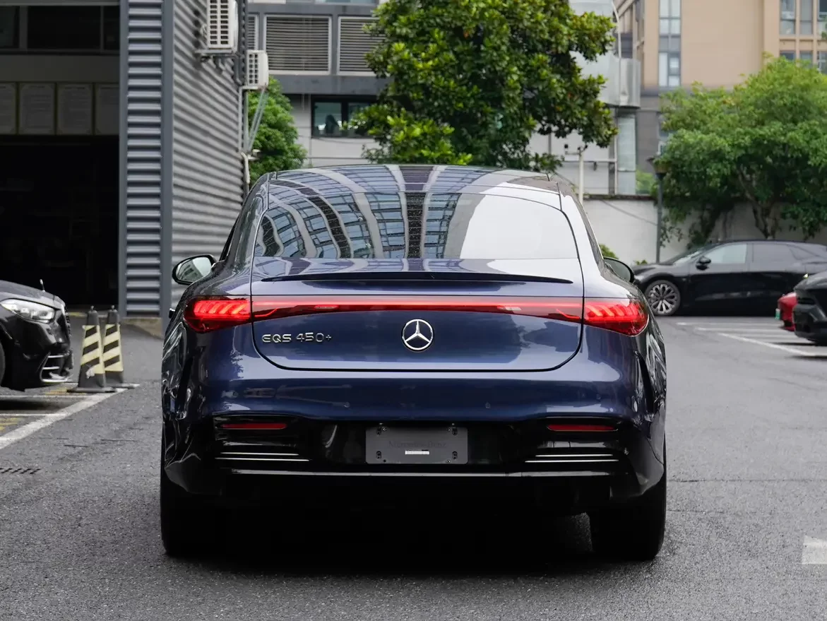 Mercedes-Benz EQS