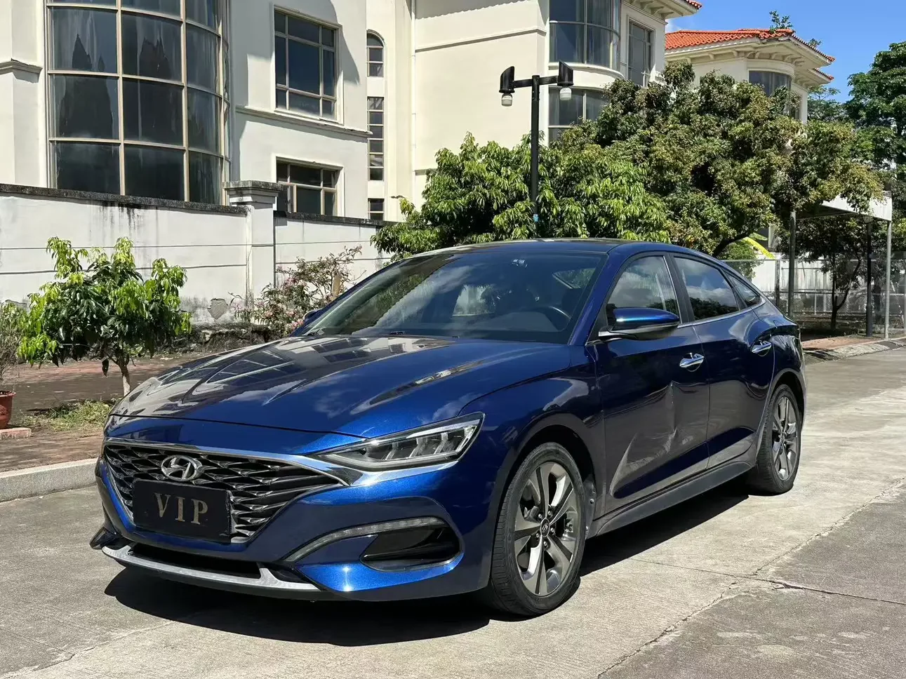 Hyundai Lafesta