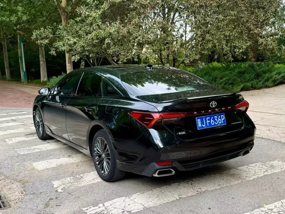 Toyota Avalon