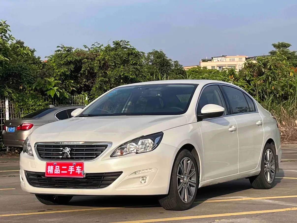 Peugeot 408