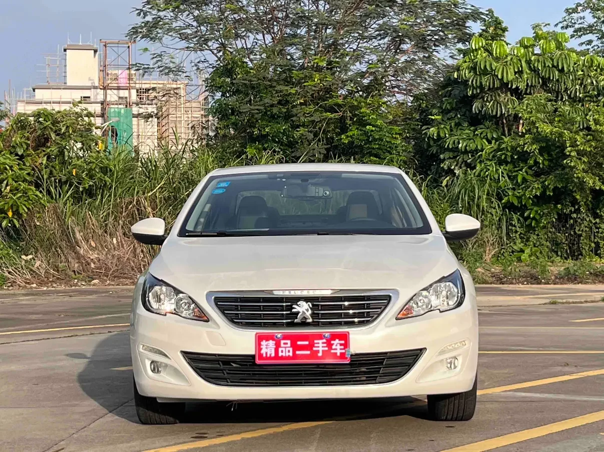 Peugeot 408