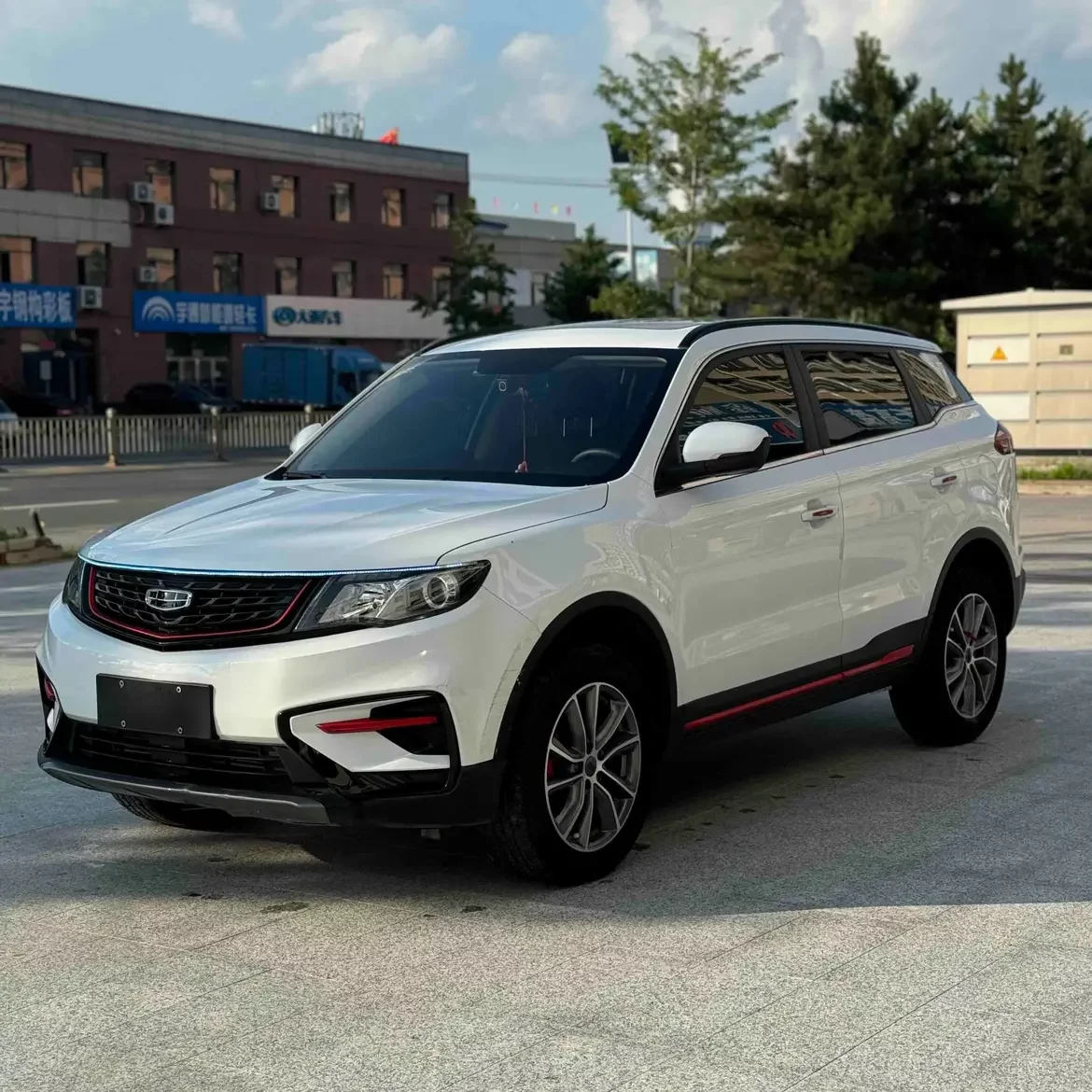 Geely Atlas