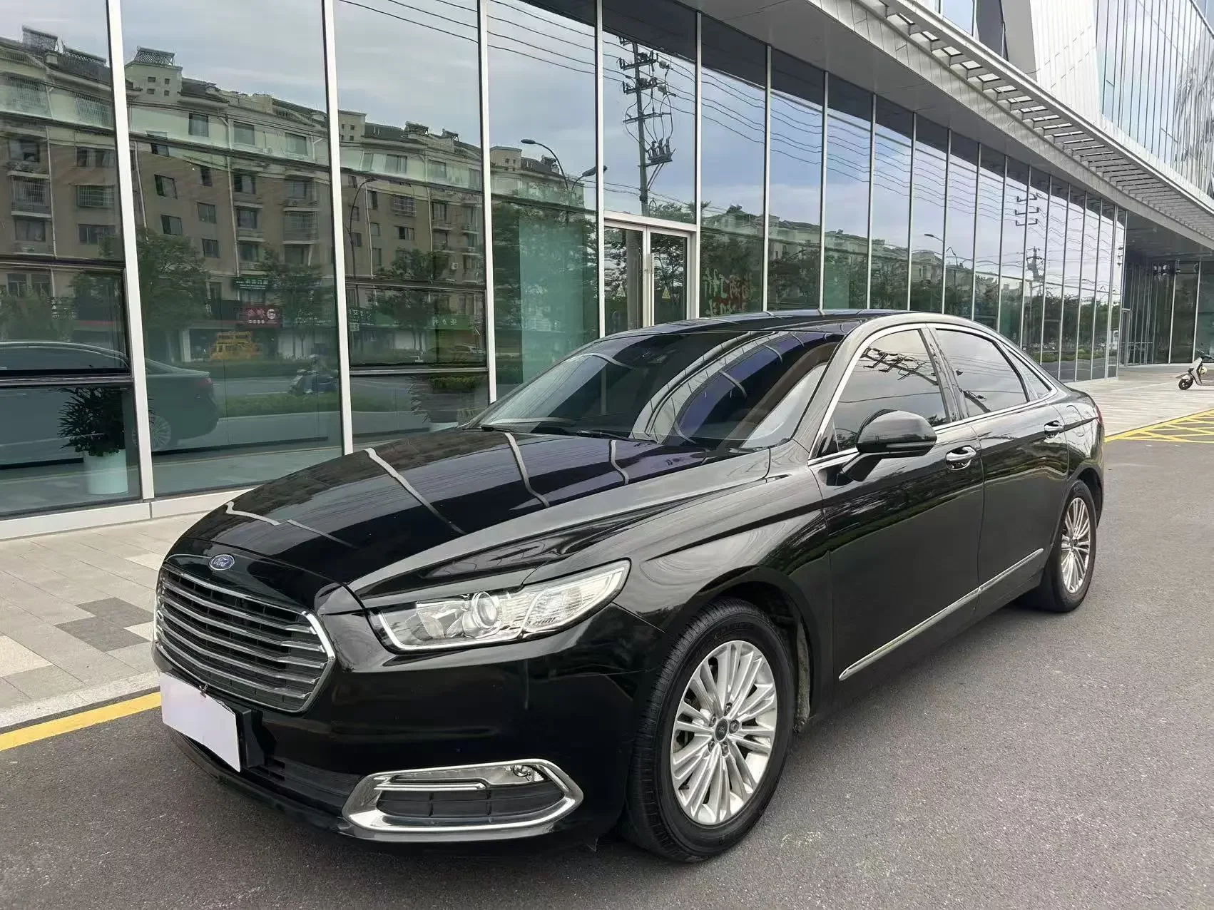 Ford Taurus