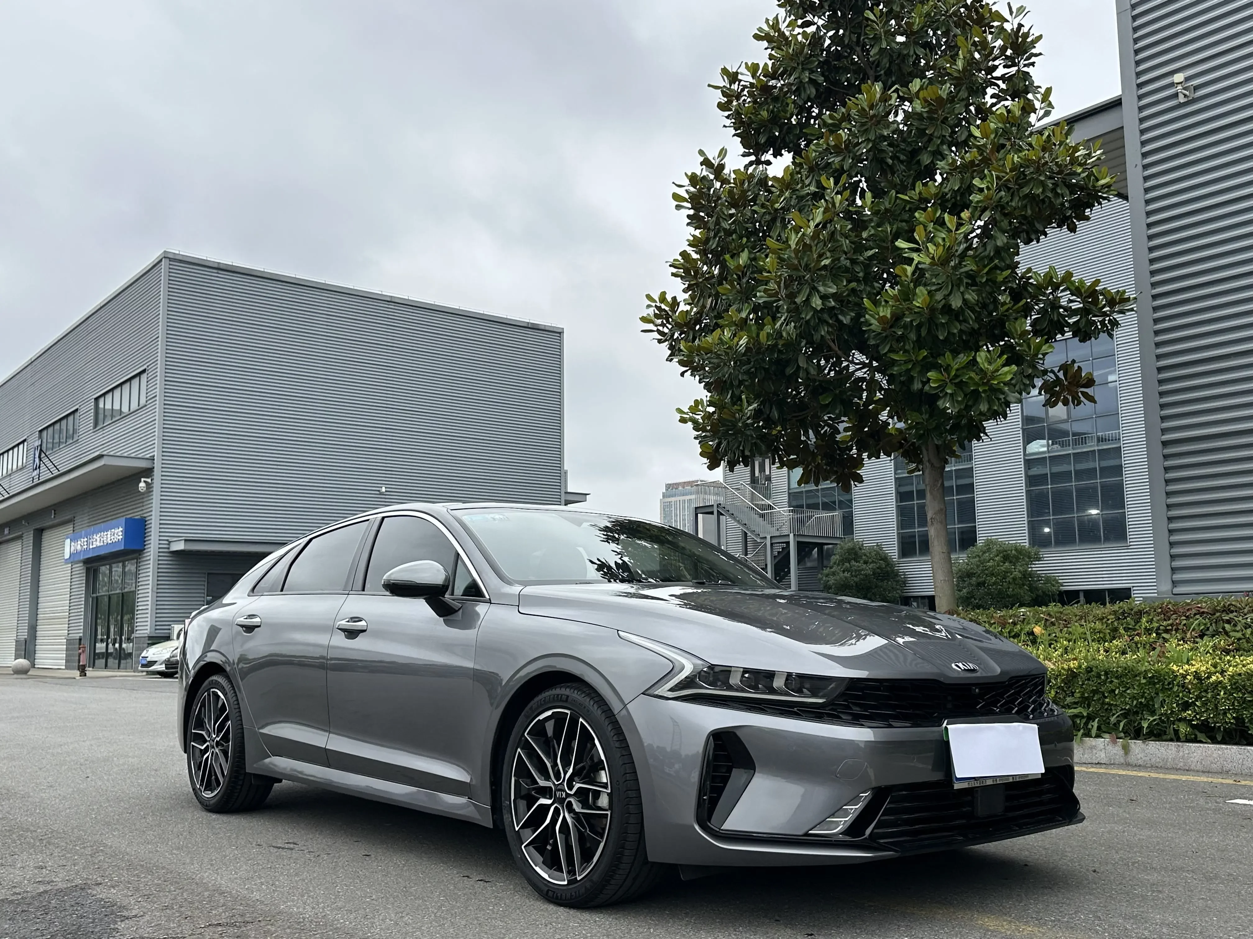 Kia K5