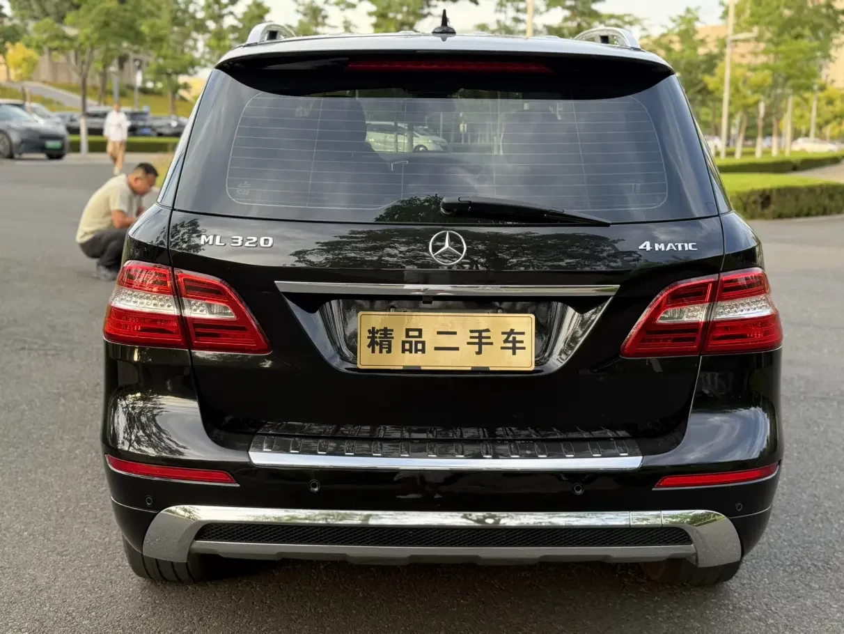 Mercedes-Benz M Class