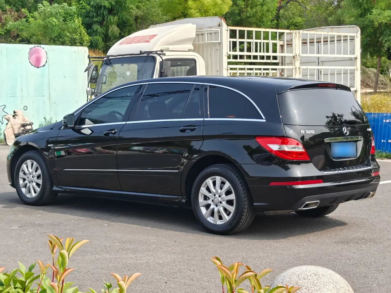 Mercedes-Benz R-Class