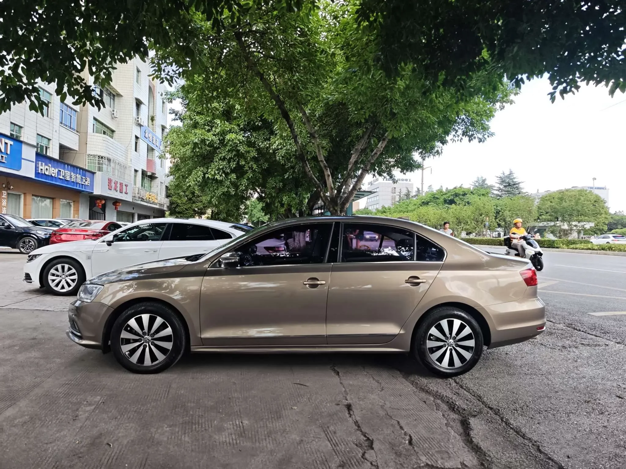 Volkswagen Sagitar