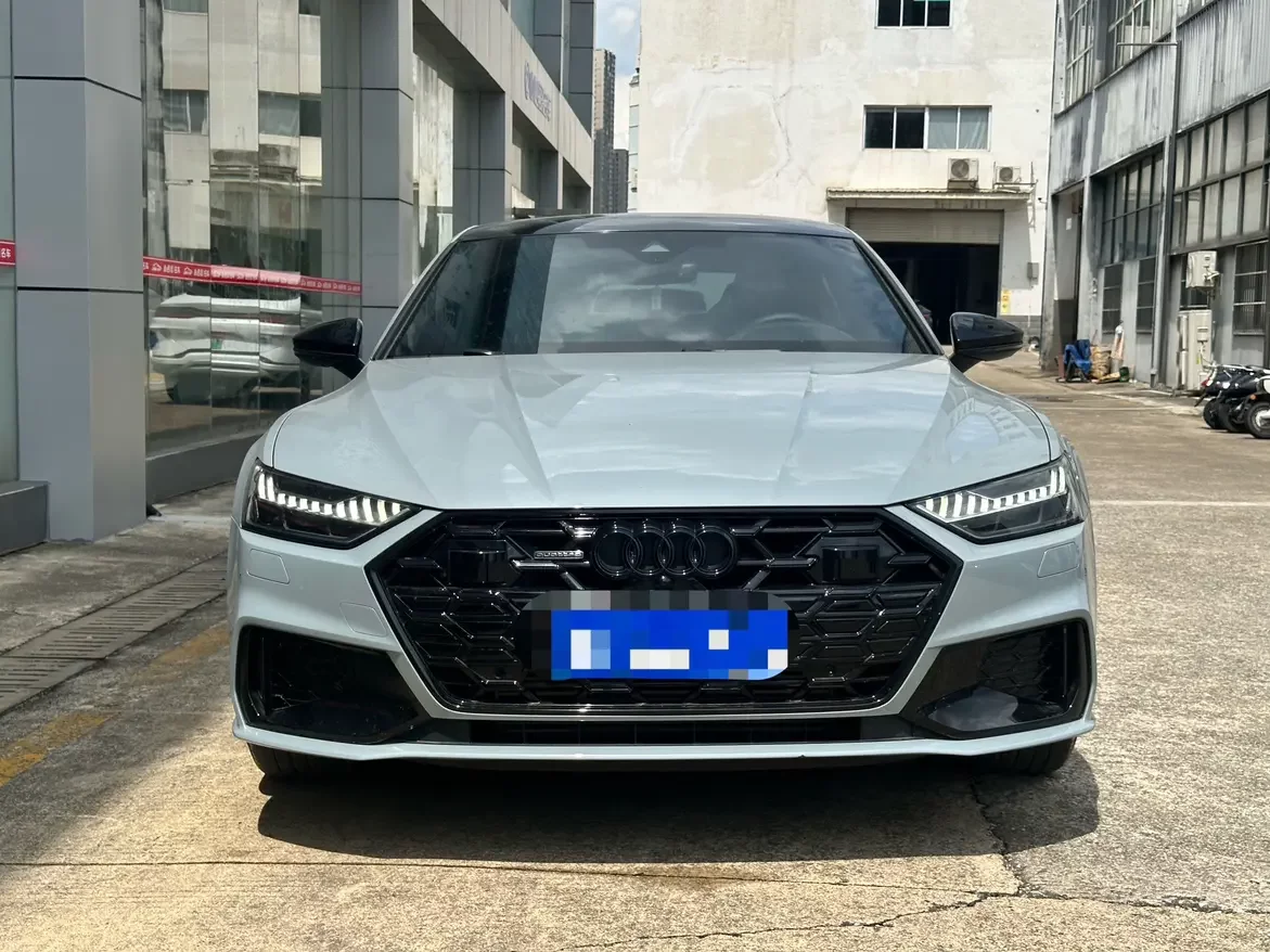 Audi A7L