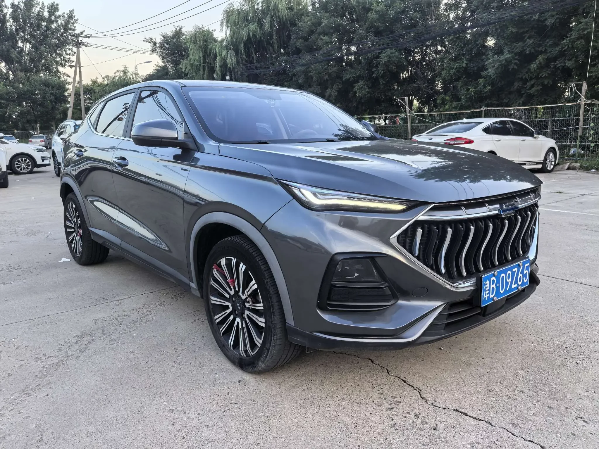 Oshan Changan Auchan X5