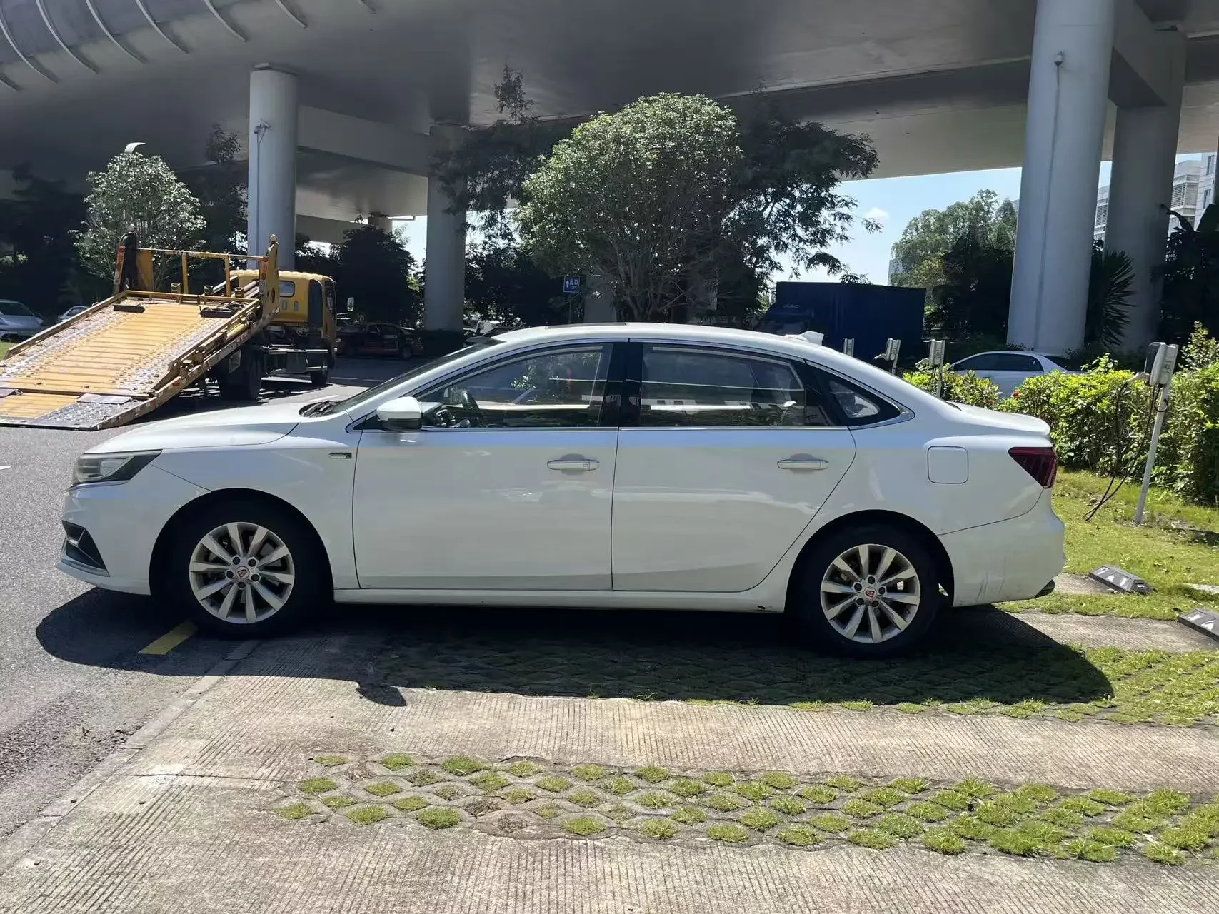 Roewe ei6