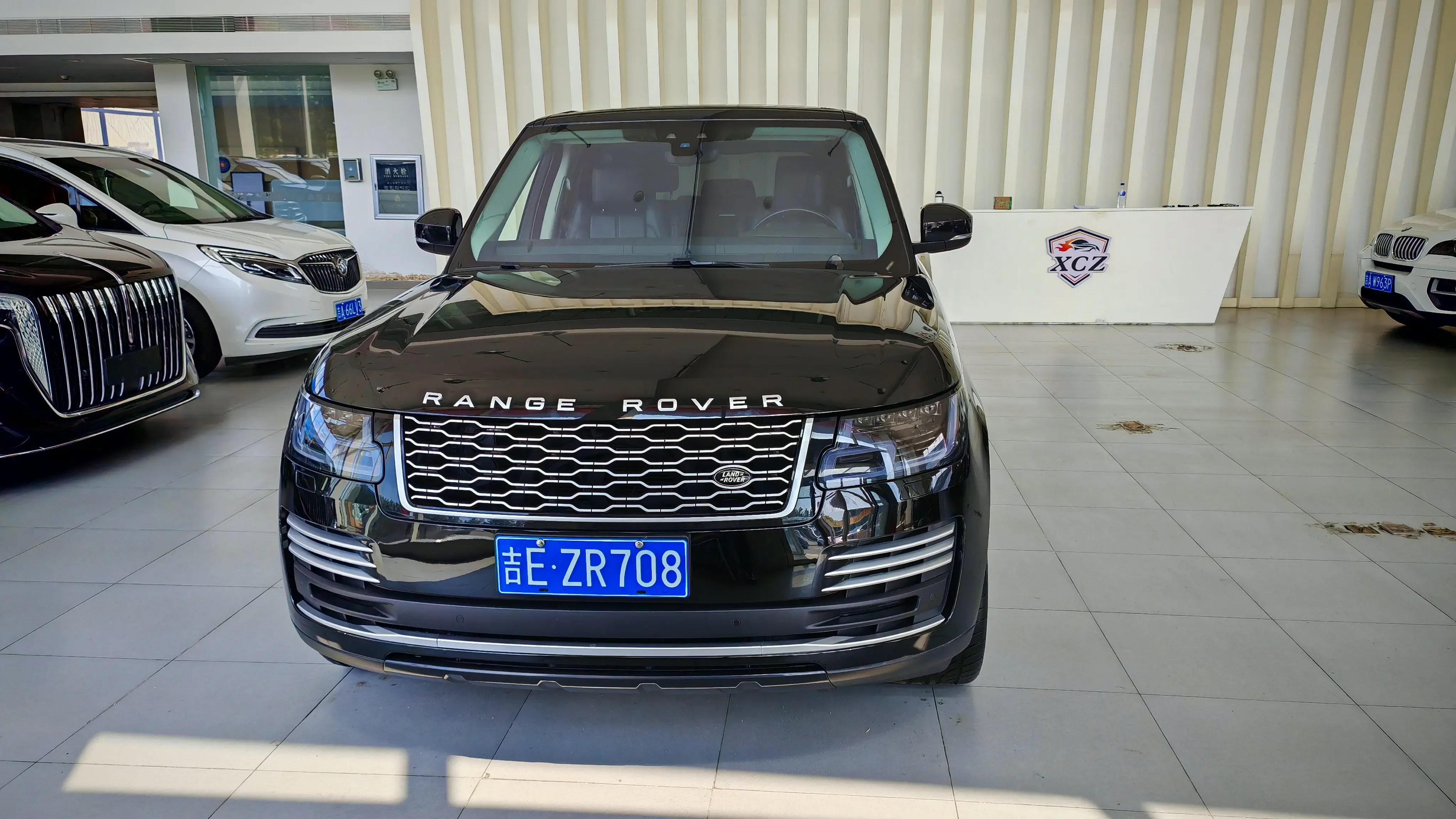 Land Rover range rover