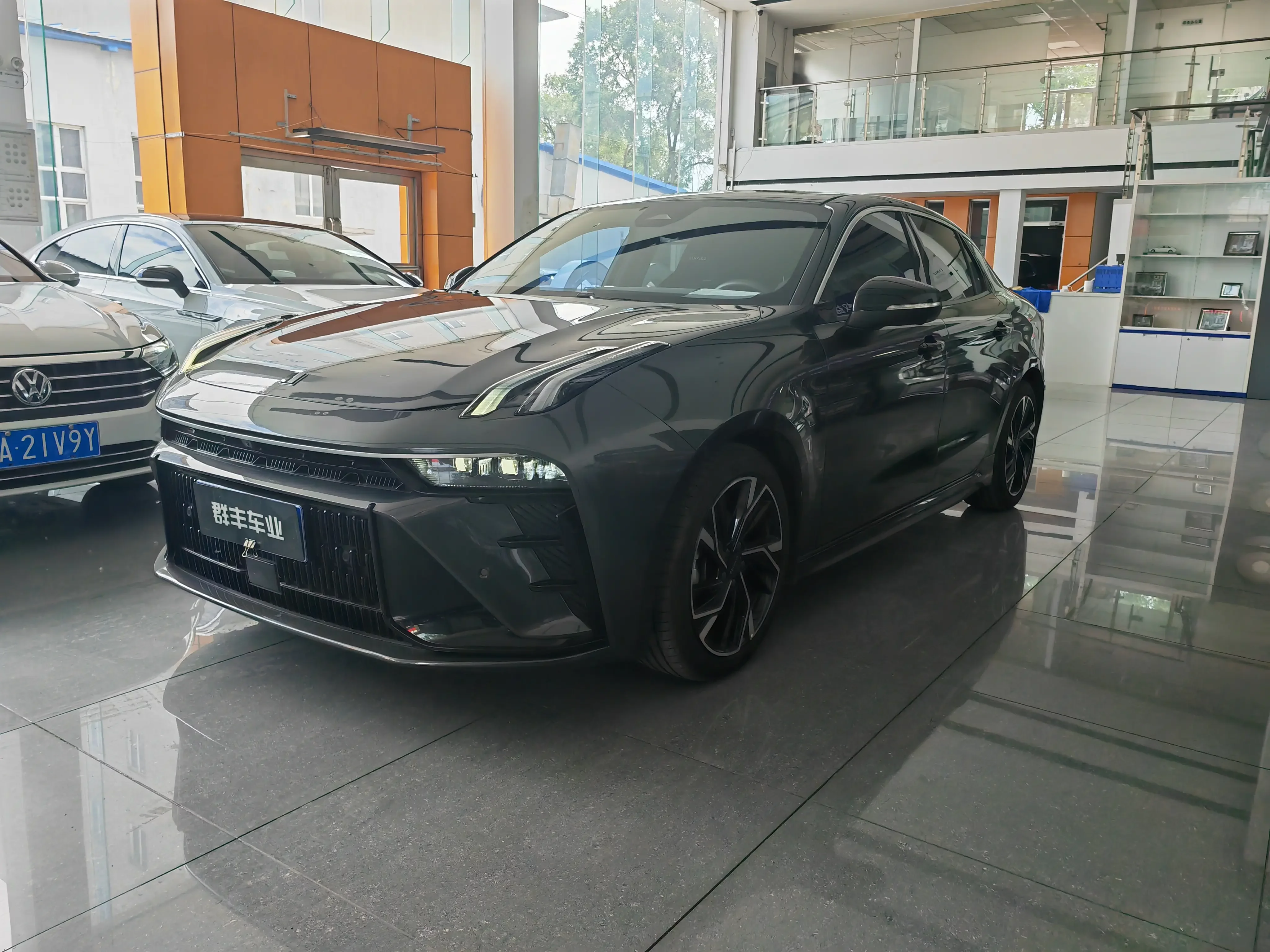 Lynk & Co 03