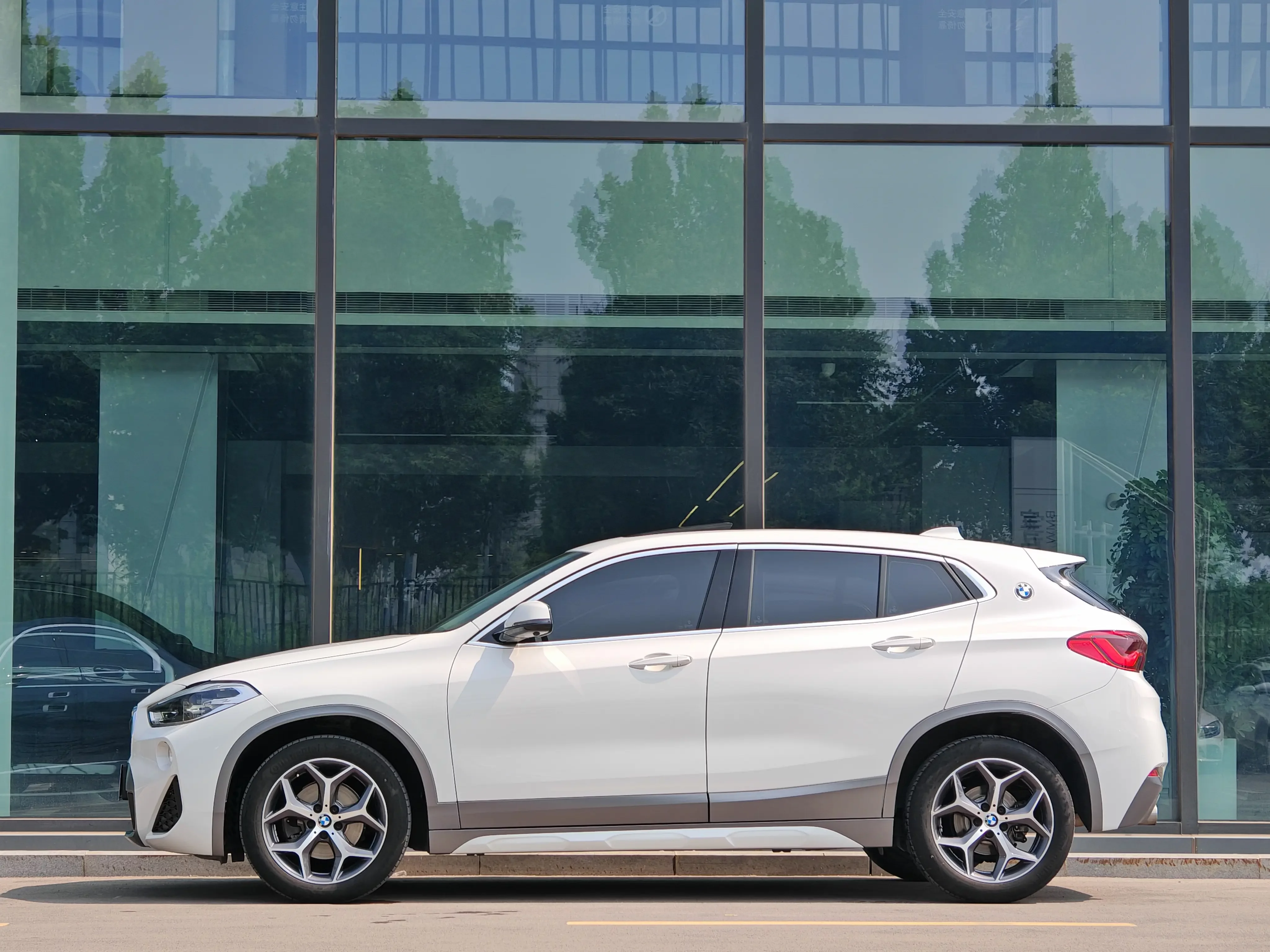 BMW X2