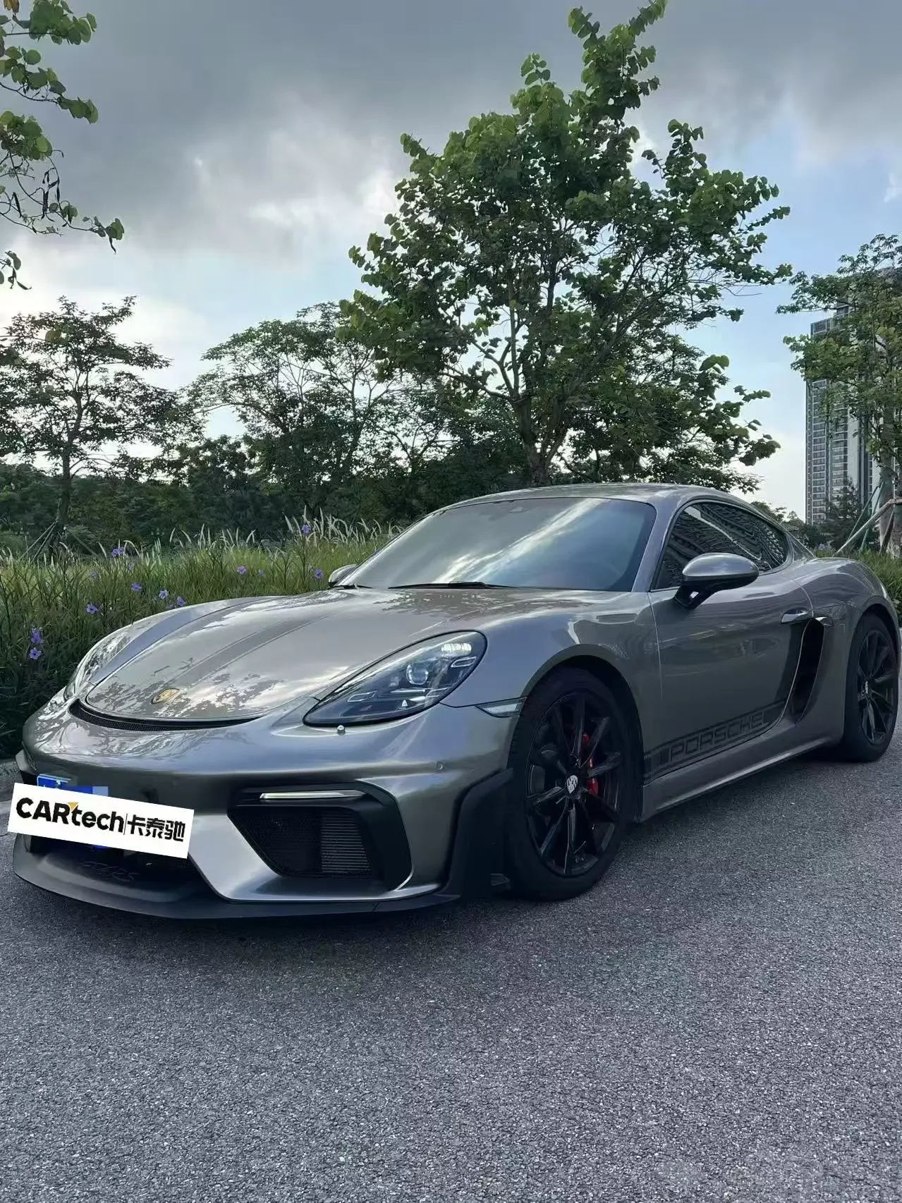 Porsche 718