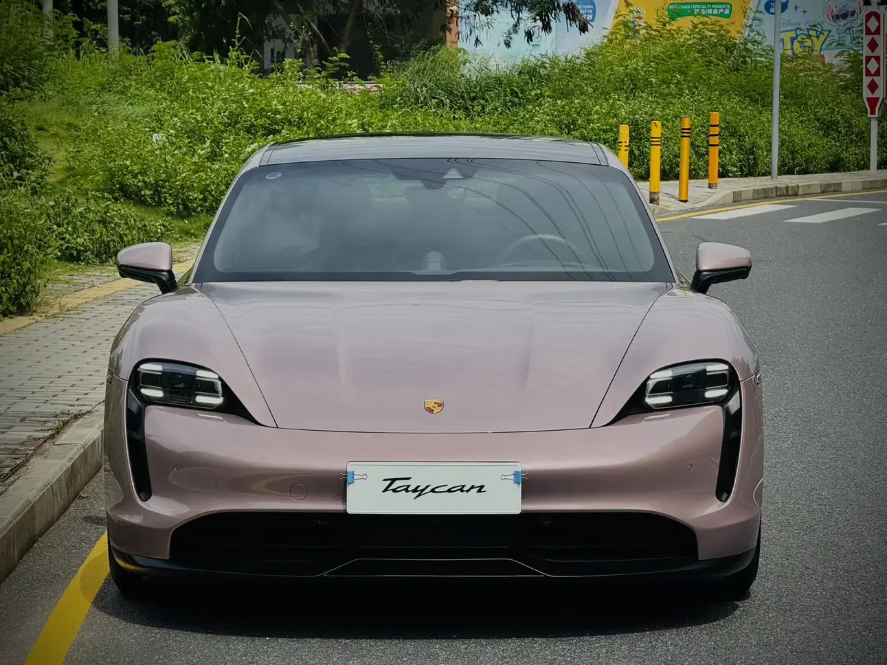 Porsche Taycan