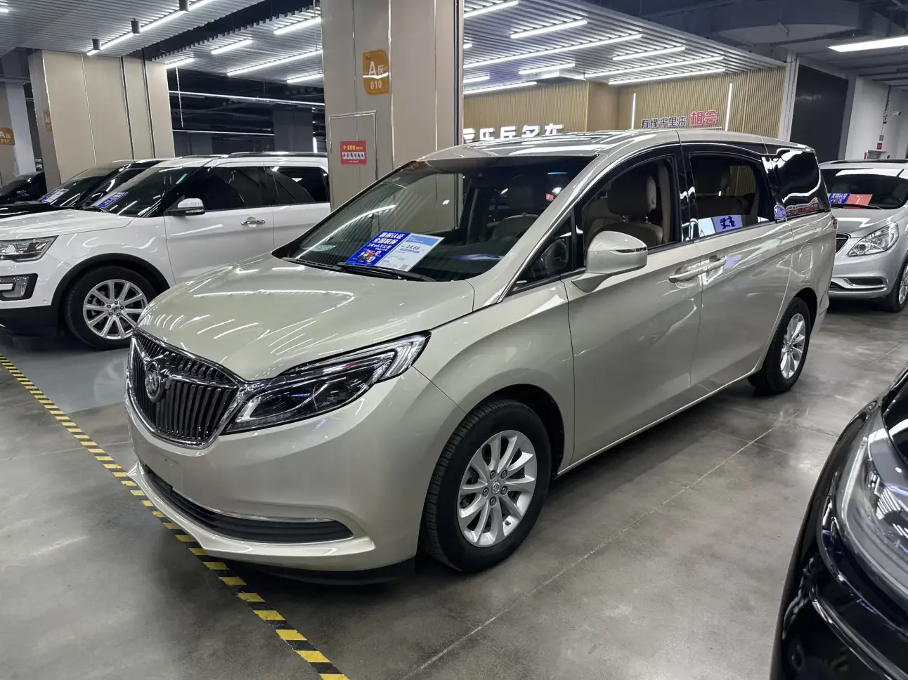 Buick GL8