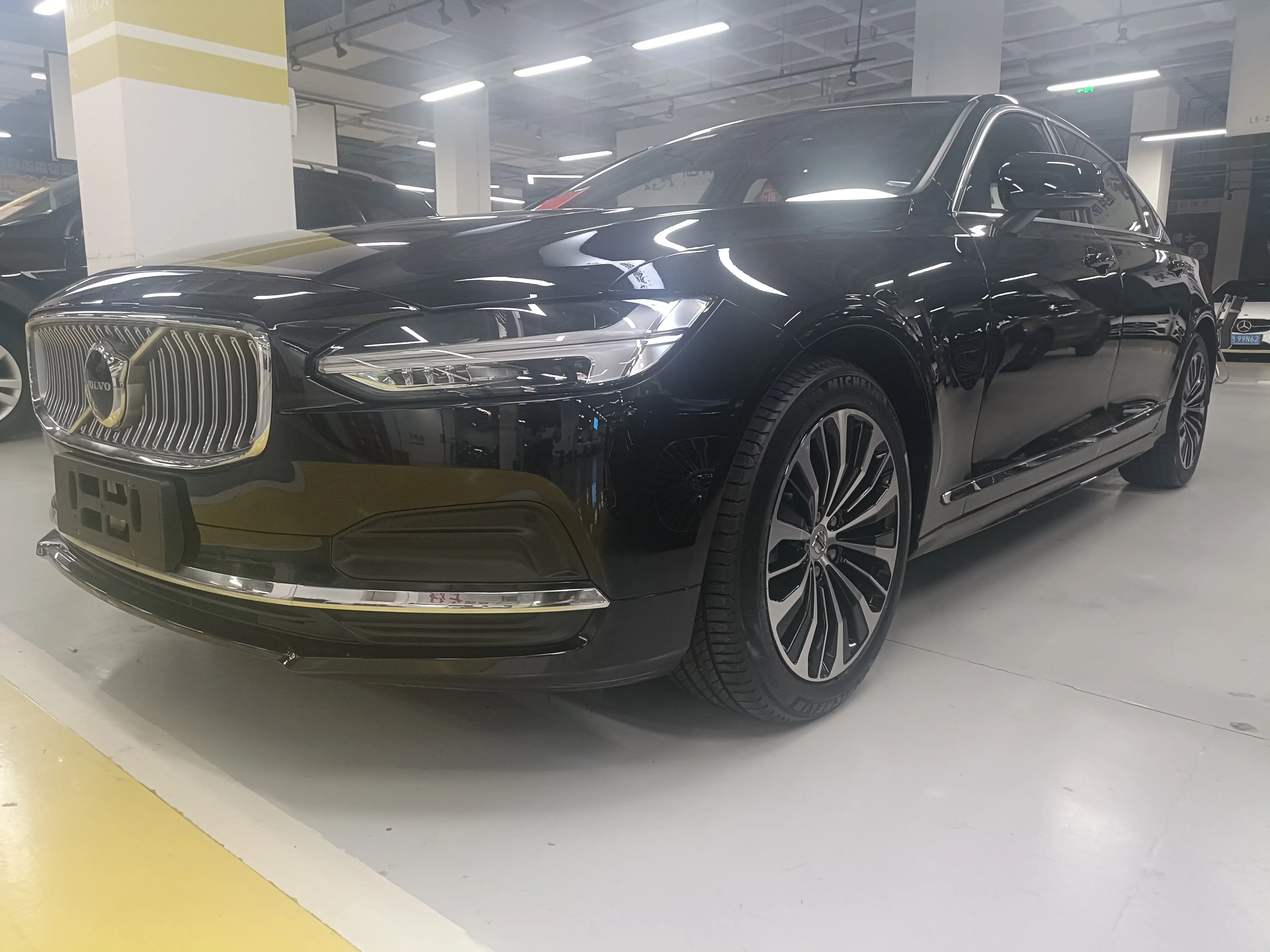 Volvo S90