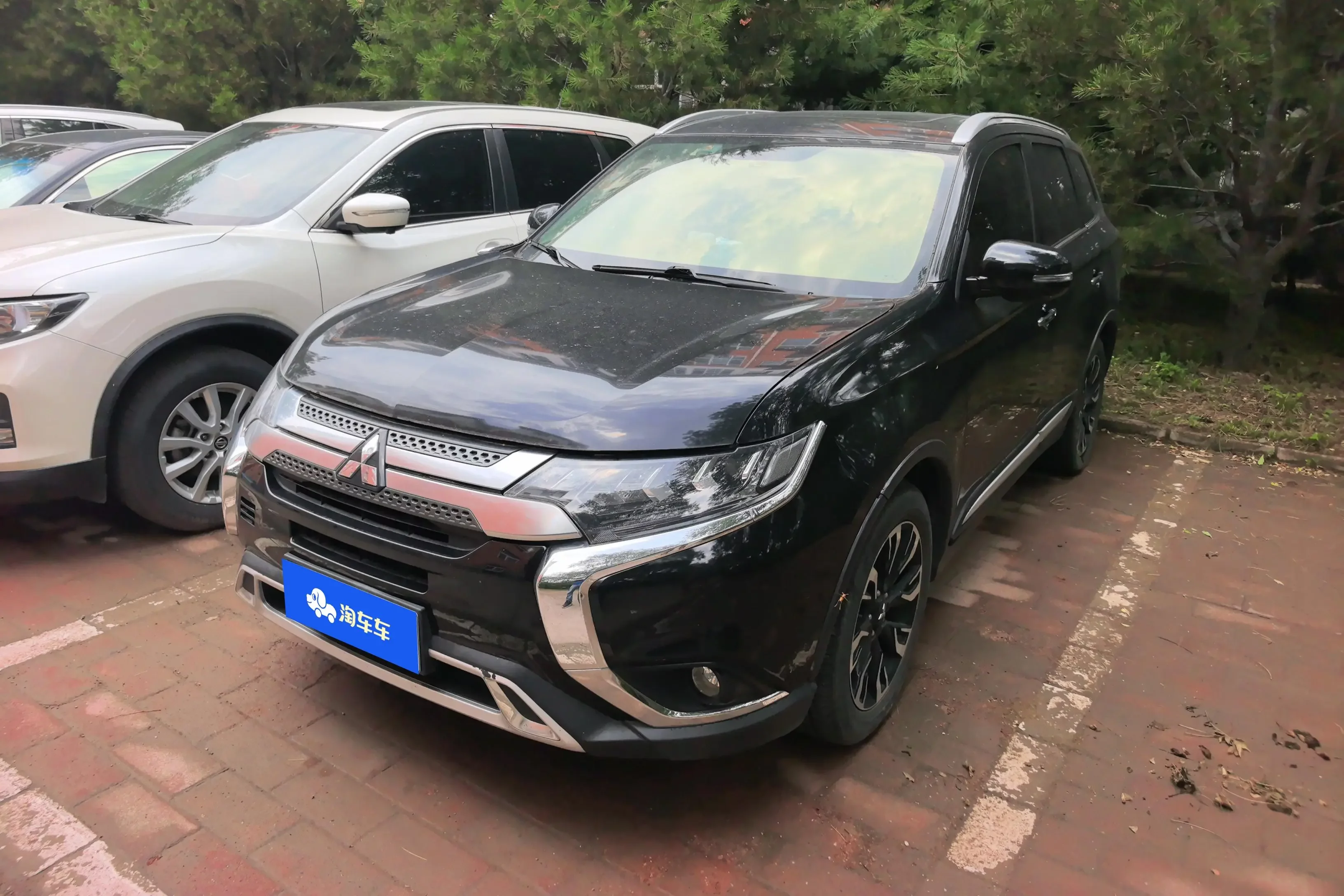 Mitsubishi Outlander  из Китая