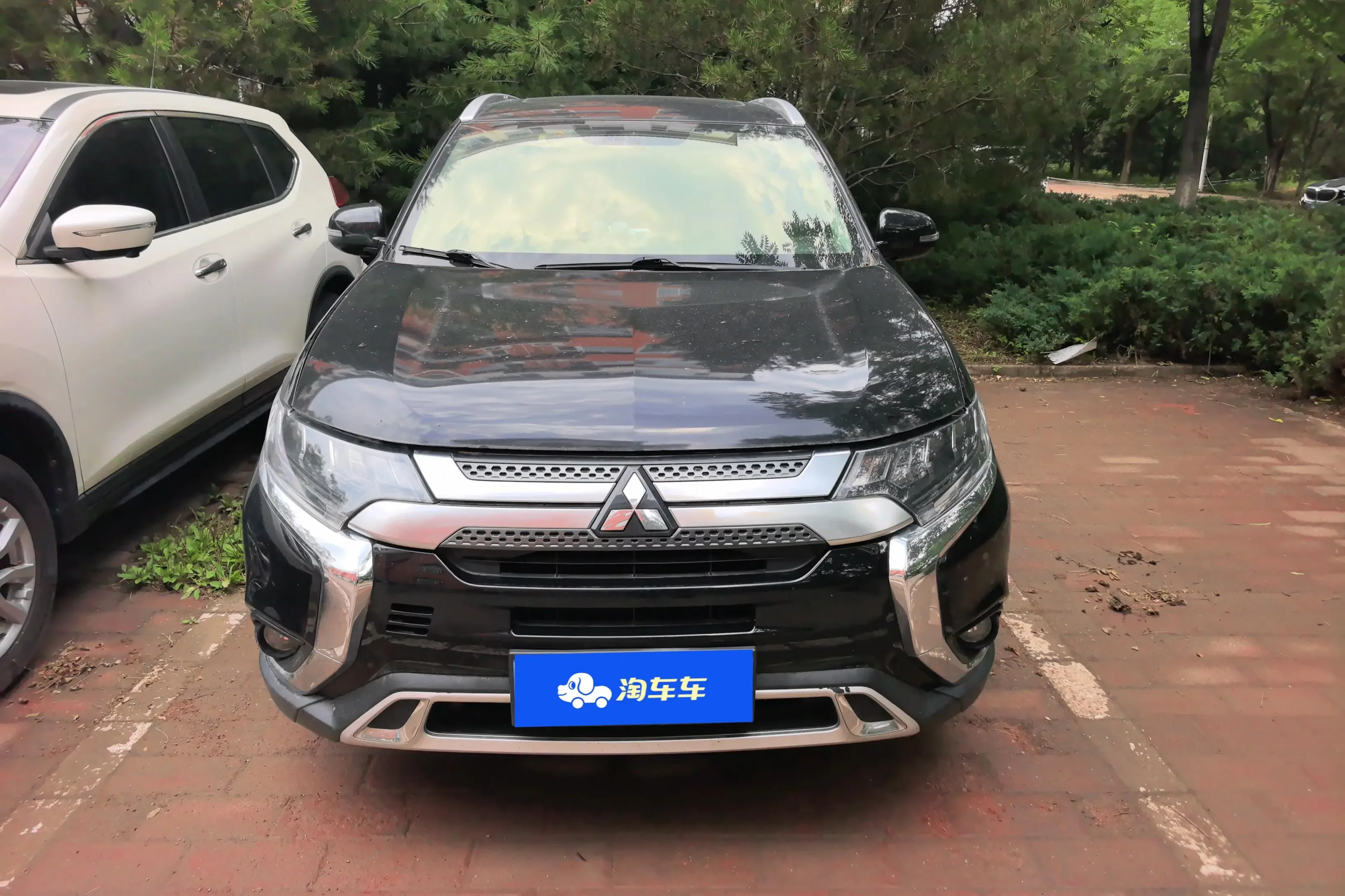 Mitsubishi Outlander  из Китая
