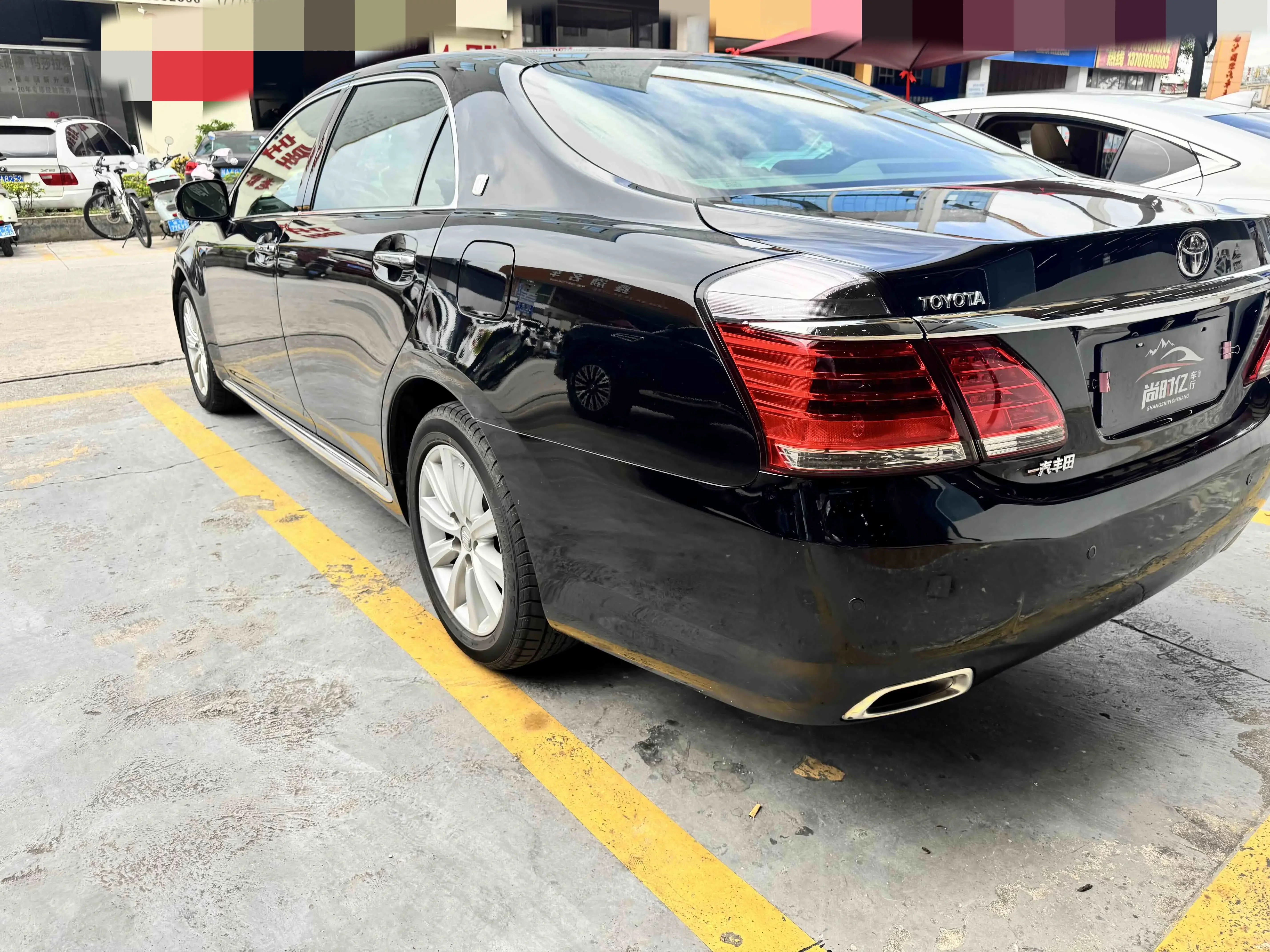 Toyota crown