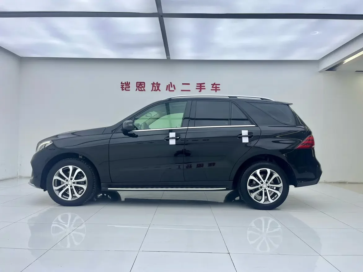Mercedes-Benz GLE (Imported)
