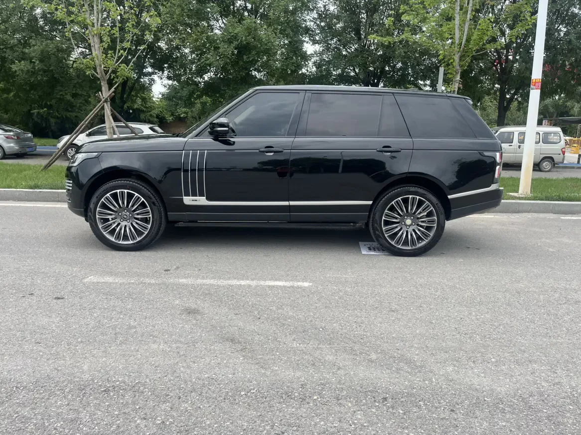 Land Rover range rover
