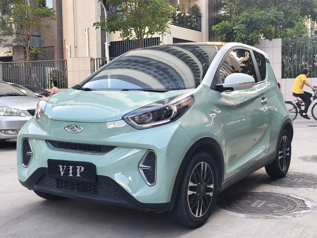 Chery QQ eQ1 (little ant)  из Китая