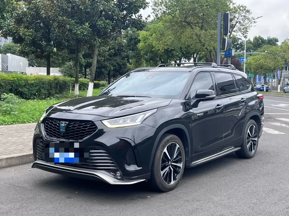 Toyota Crown Kluger