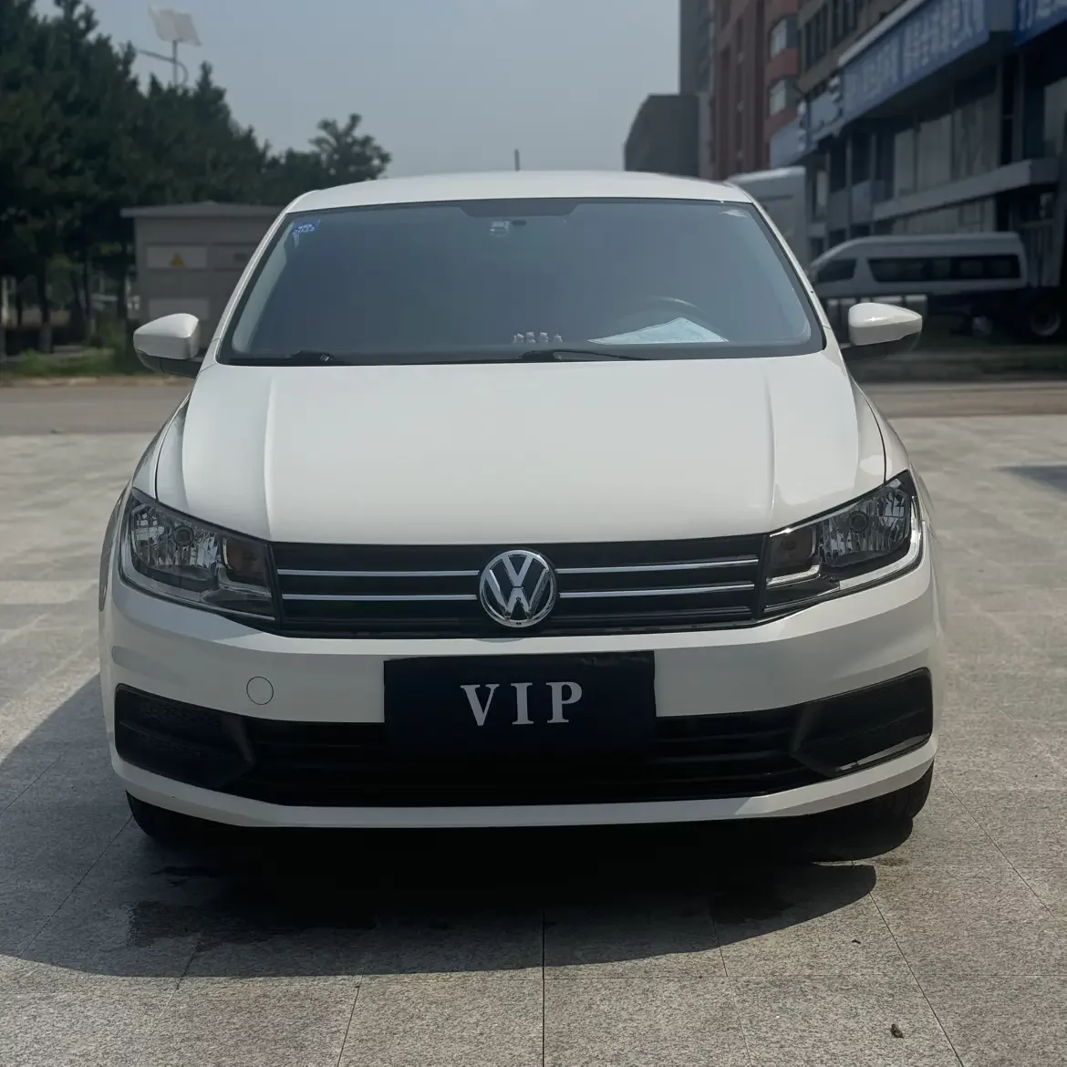 Volkswagen Santana  из Китая