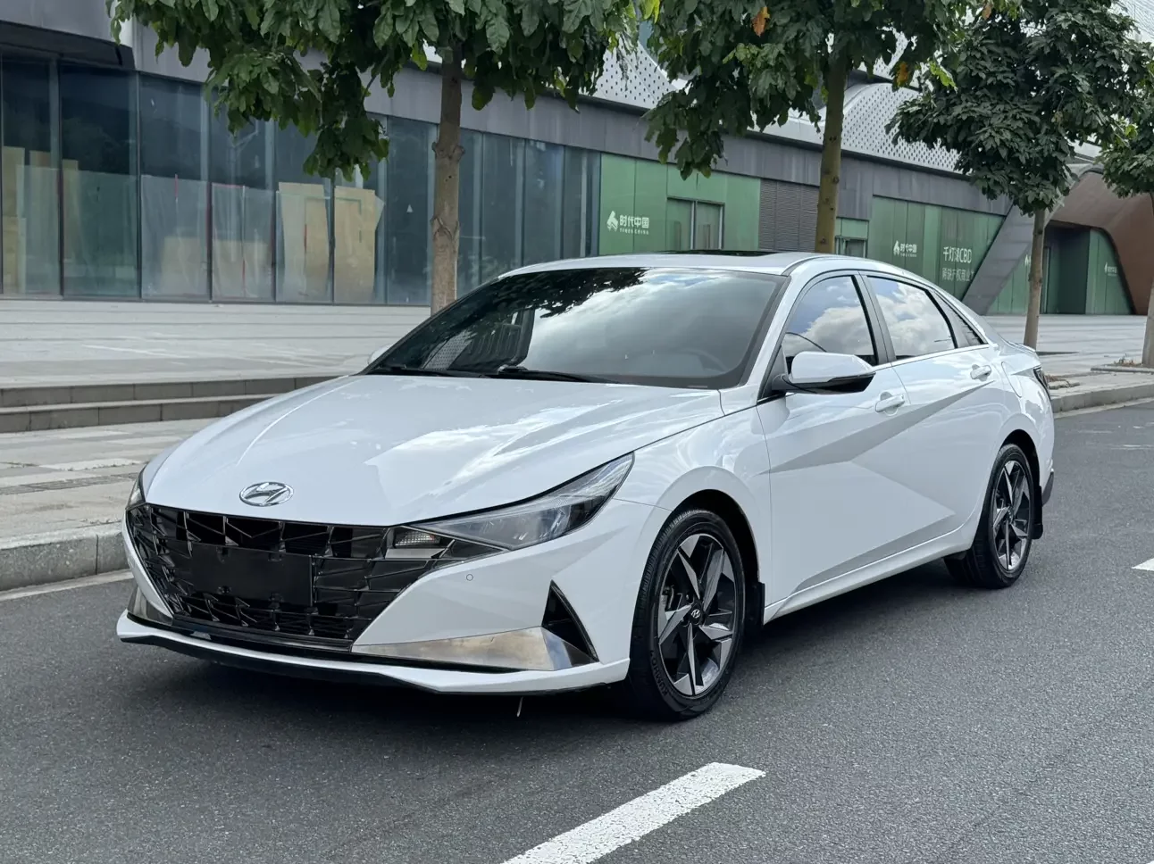 Hyundai Elantra