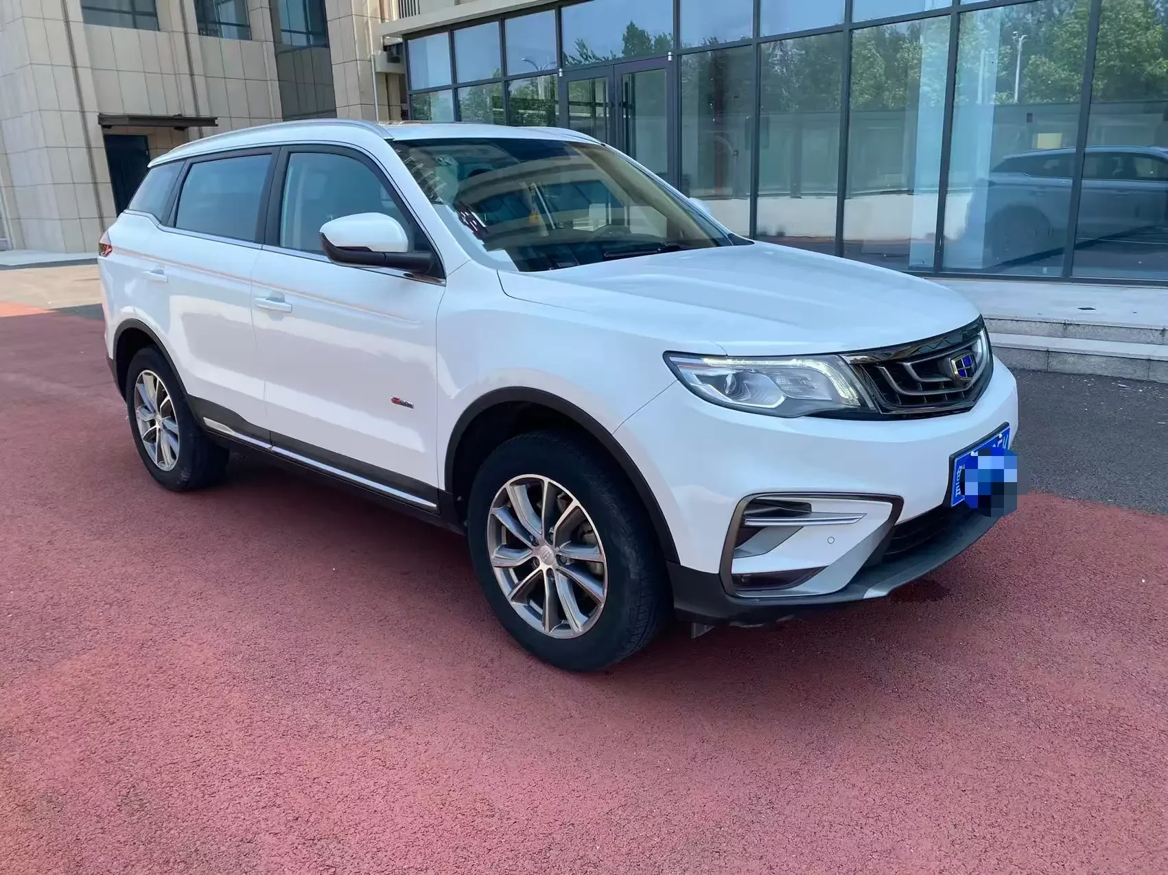 Geely Atlas