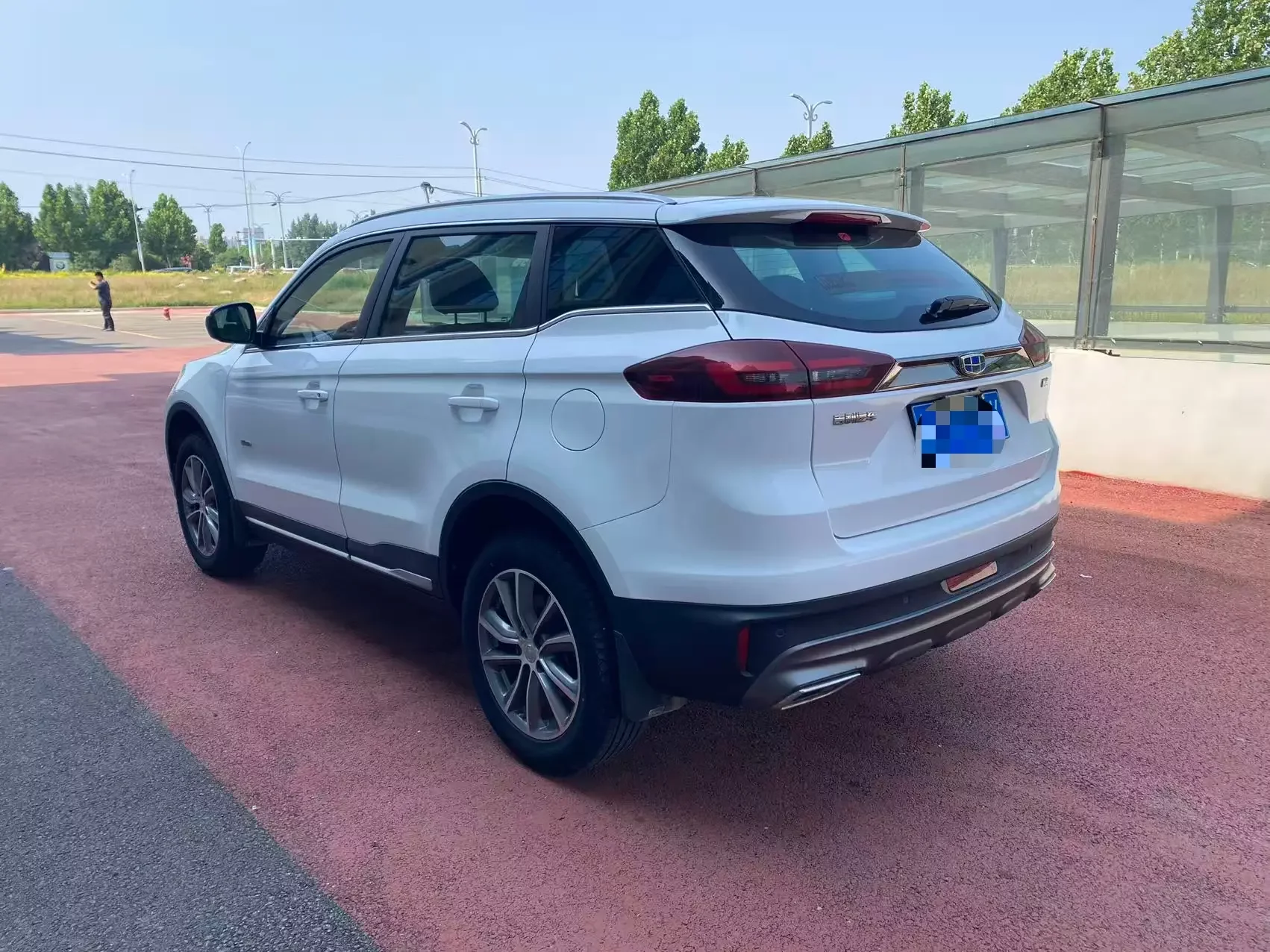 Geely Atlas