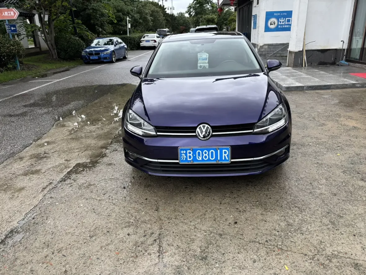 Volkswagen golf