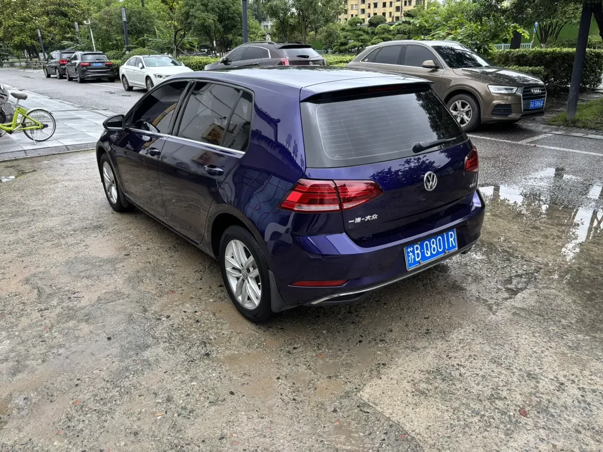 Volkswagen golf